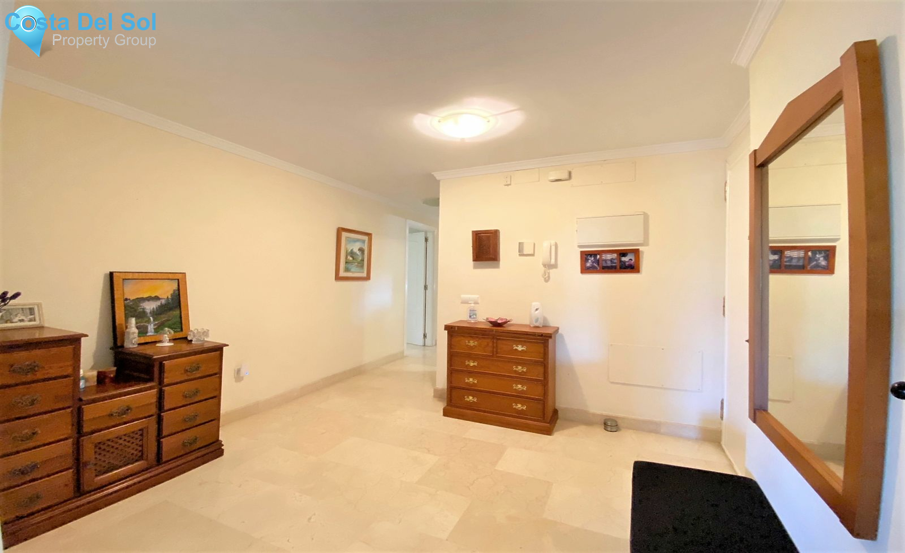 Middle Floor Apartment in Elviria-1418960