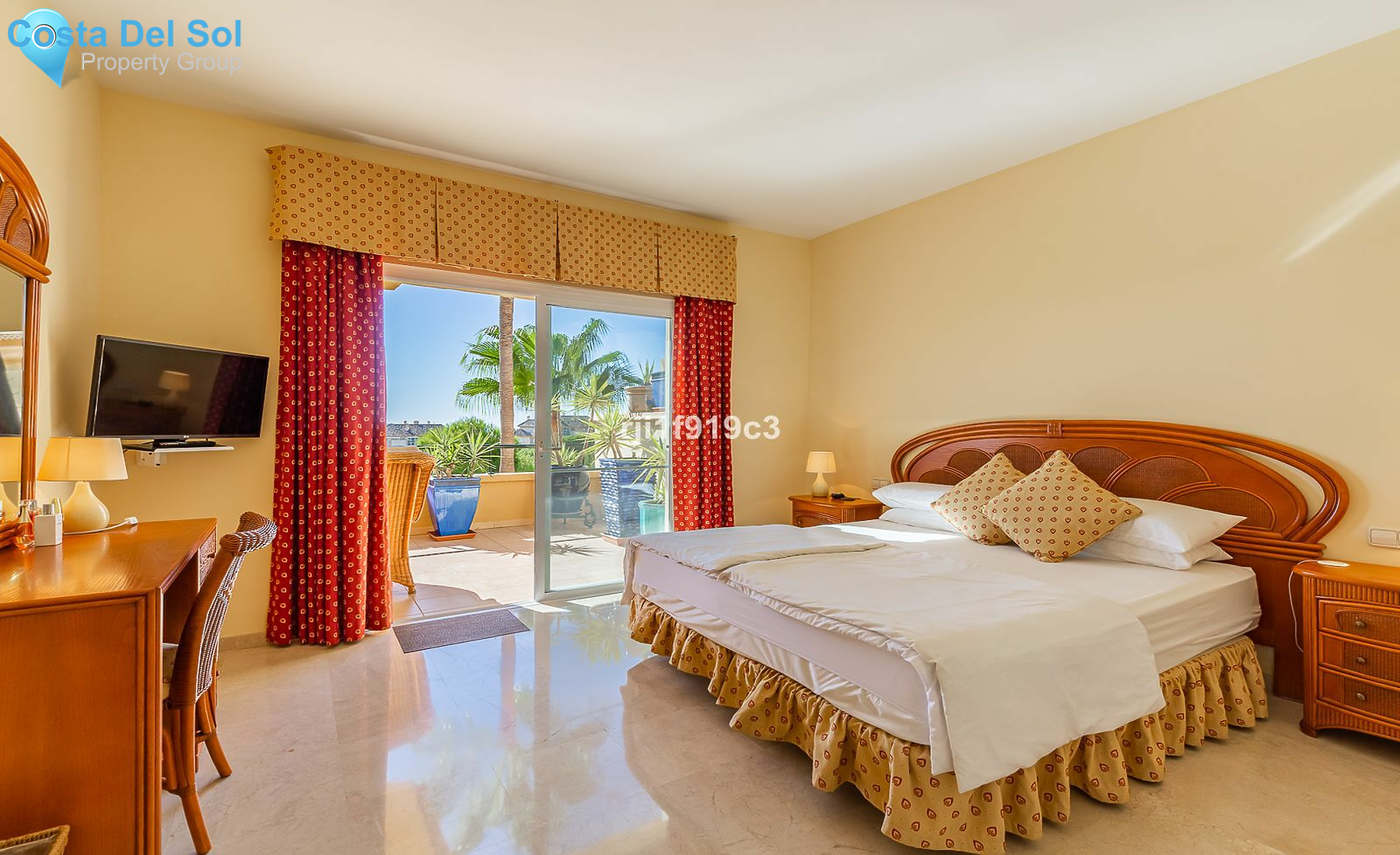 Middle Floor Apartment in Elviria-1467874