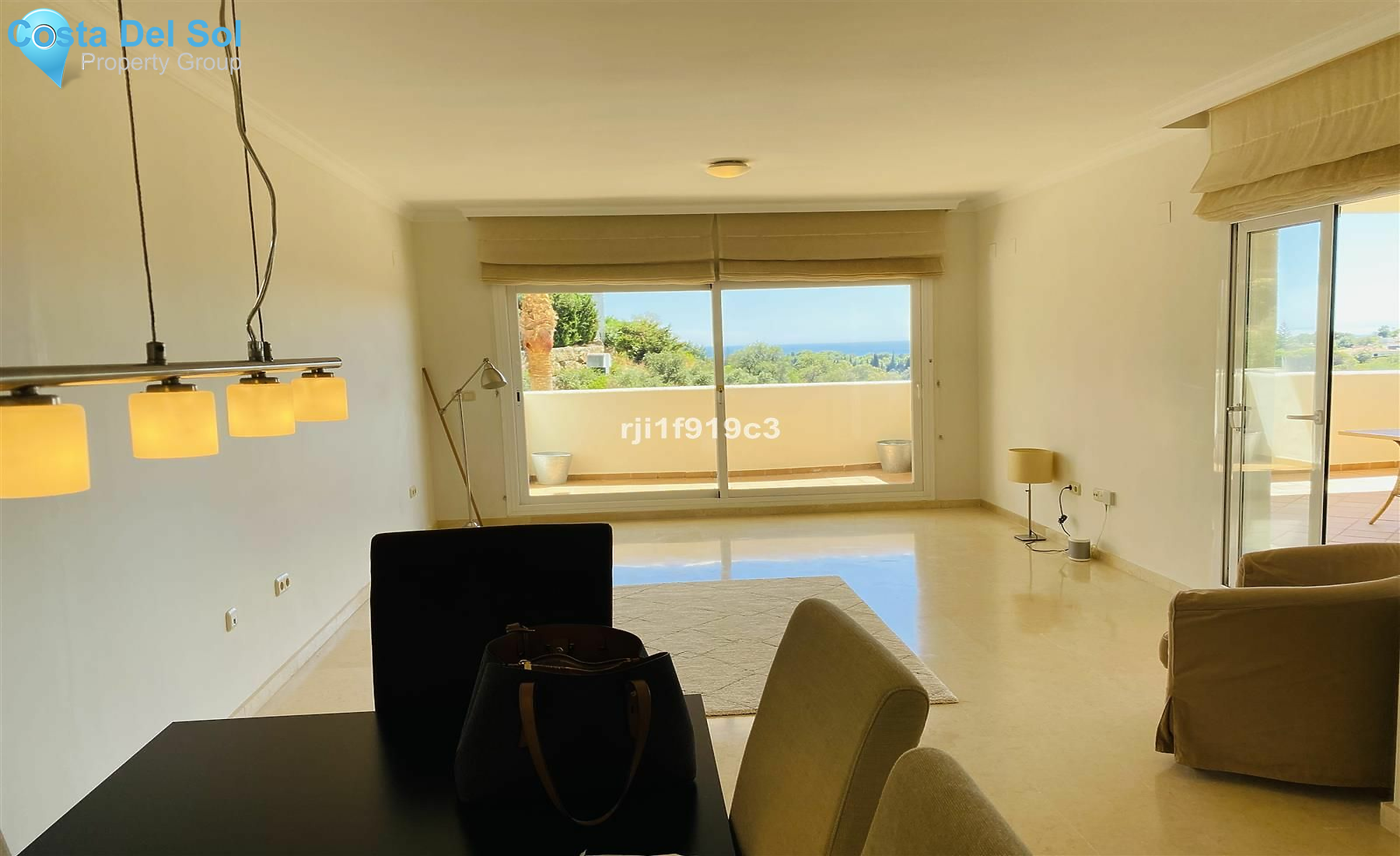 Middle Floor Apartment in Elviria-1493066