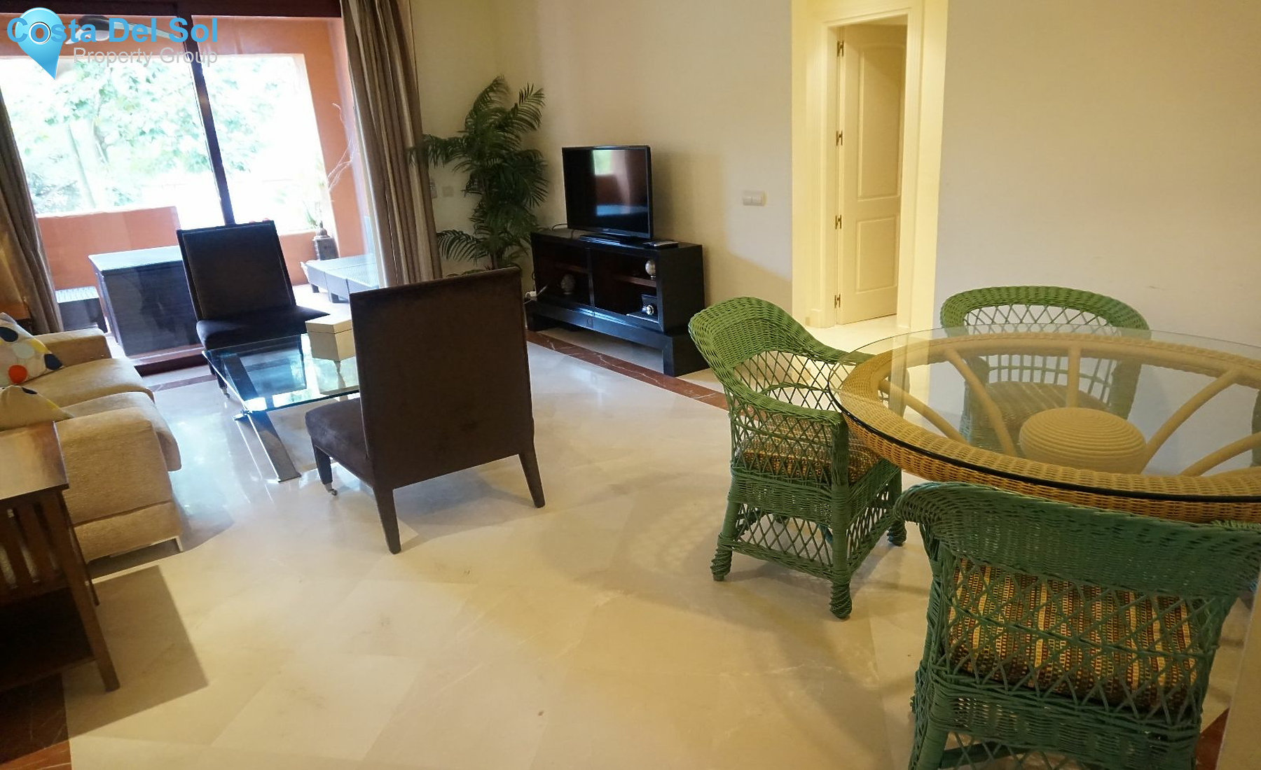 Middle Floor Apartment in Elviria-1515818