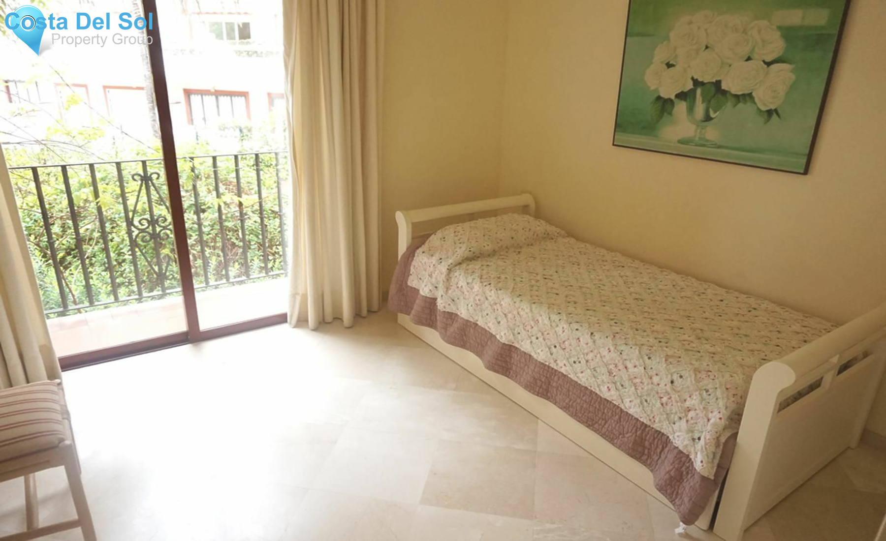 Middle Floor Apartment in Elviria-1515823