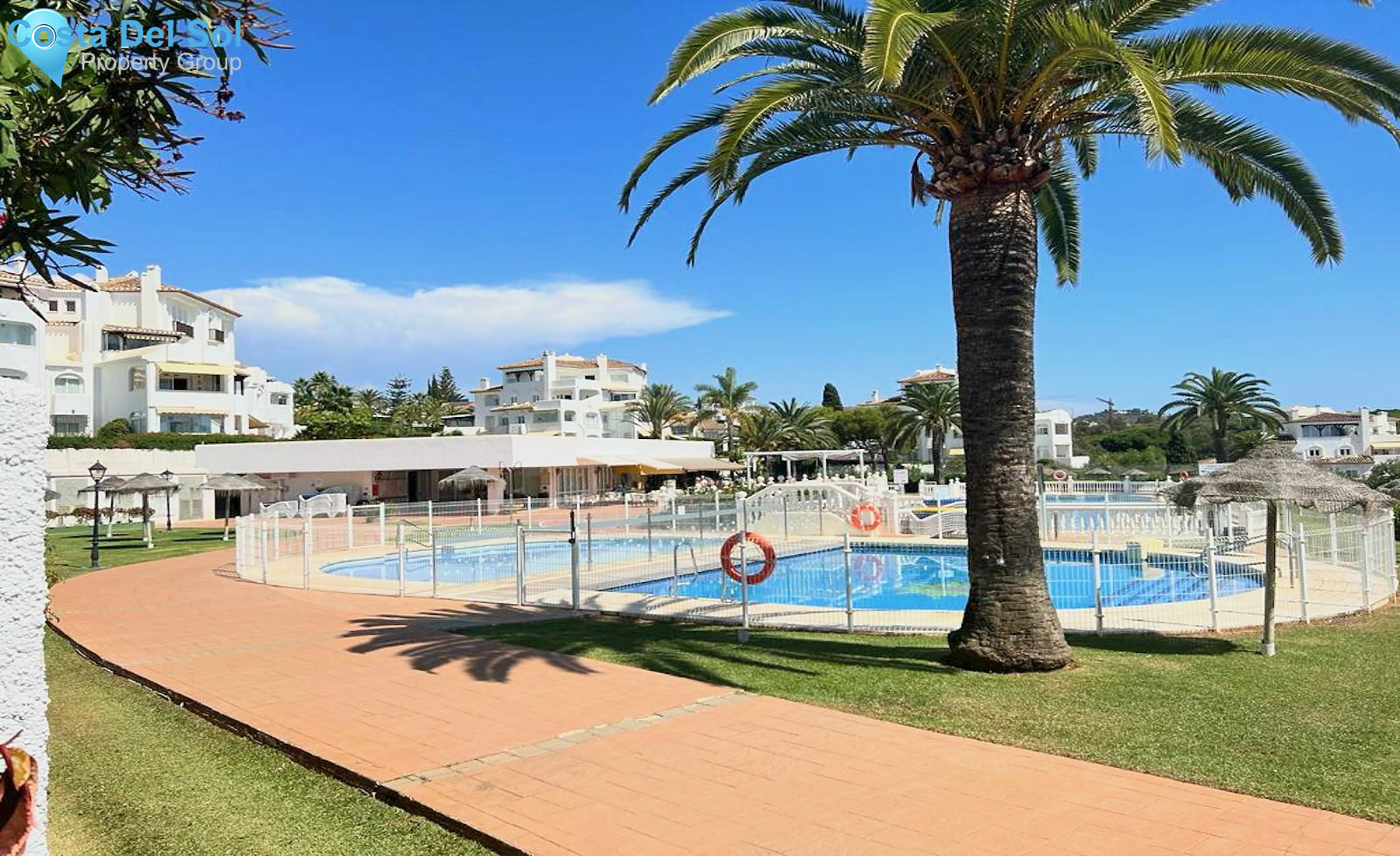 Middle Floor Apartment in Elviria-1517366