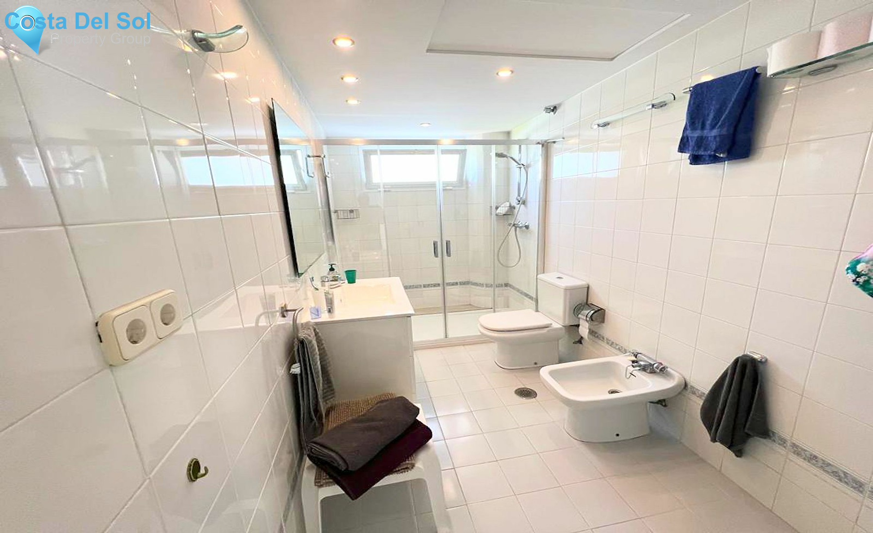 Middle Floor Apartment in Elviria-1517362