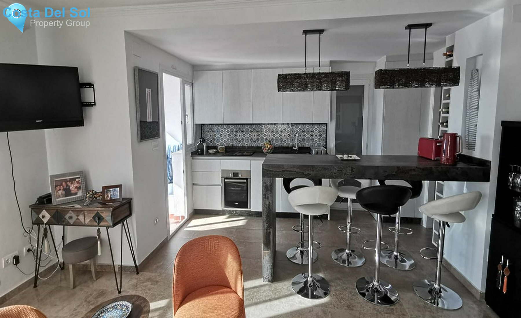 Middle Floor Apartment in Estepona-716893
