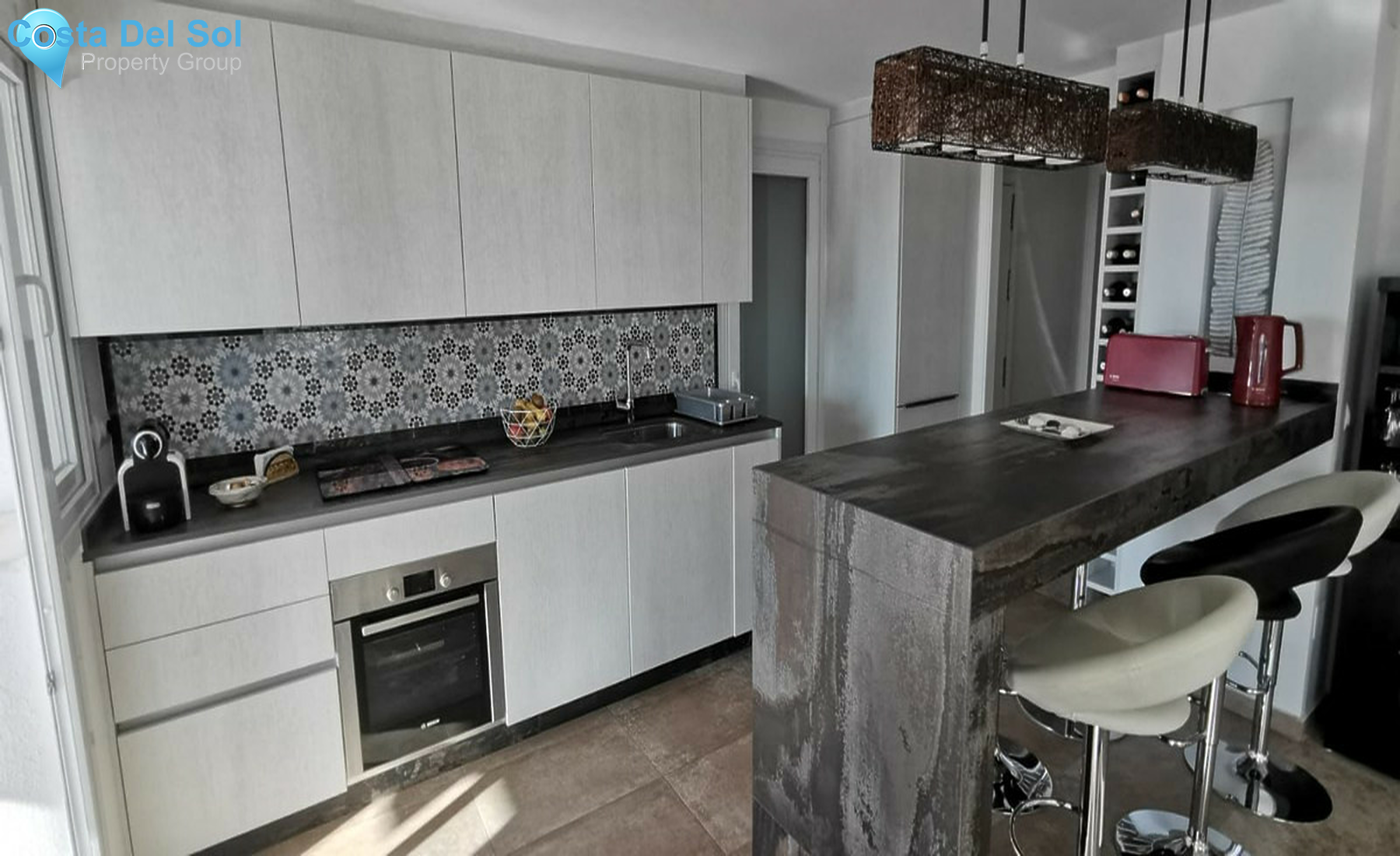 Middle Floor Apartment in Estepona-716895