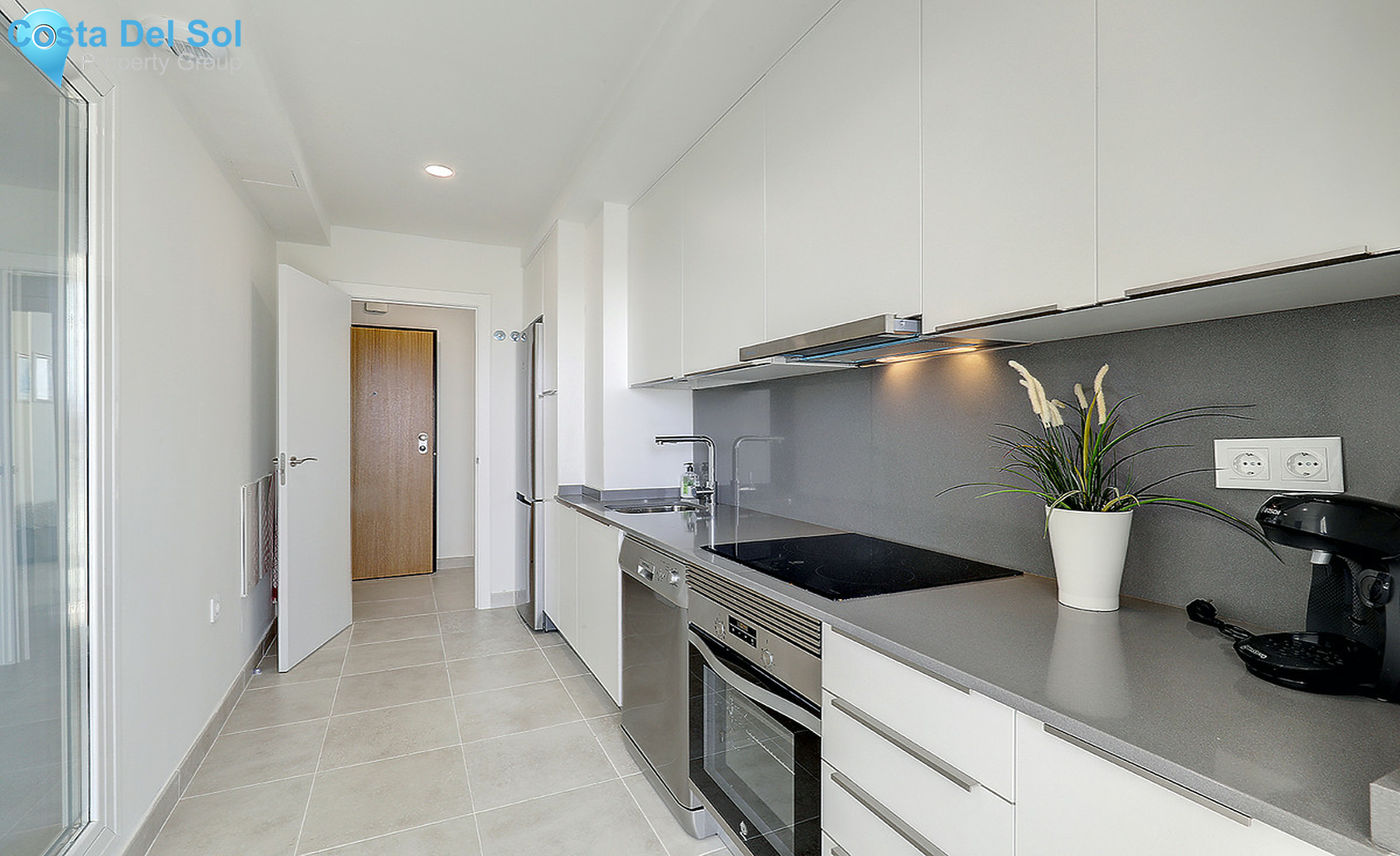 Middle Floor Apartment in Estepona-1236797