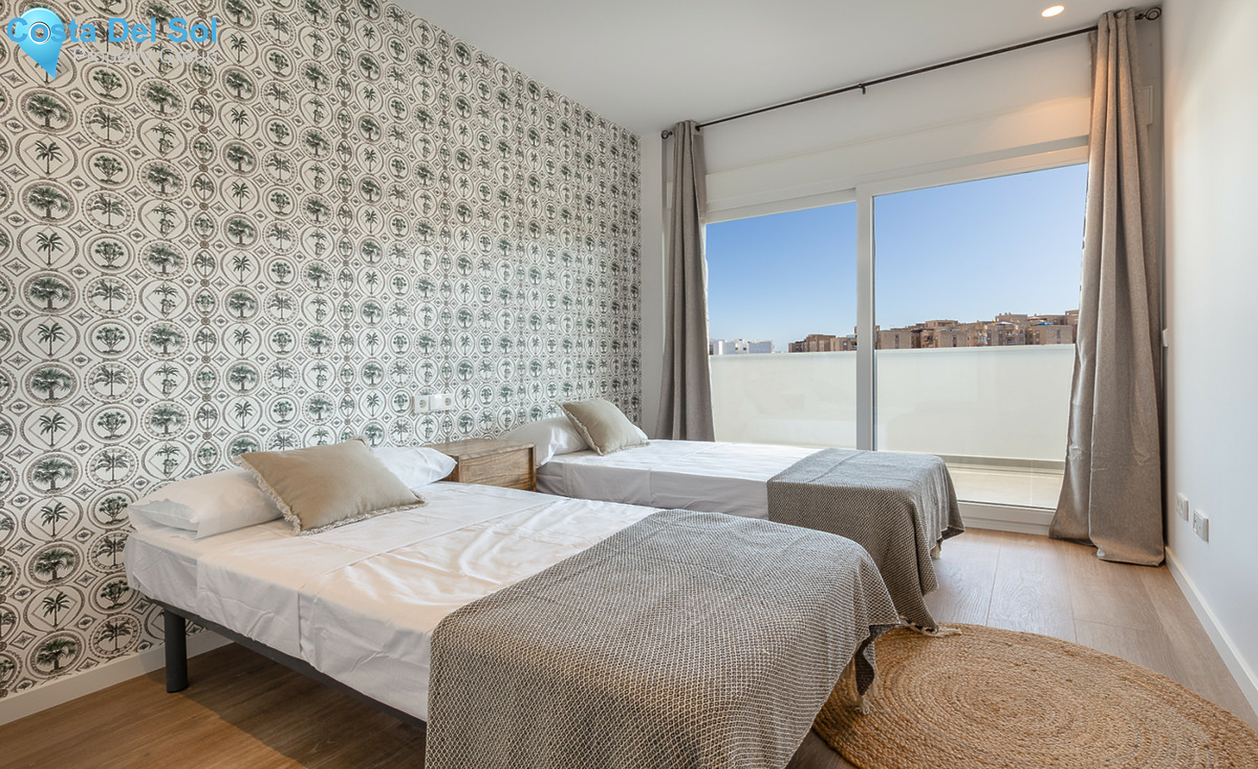 Middle Floor Apartment in Estepona-1237100