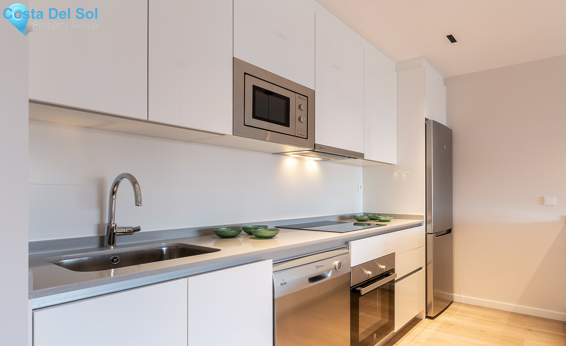 Middle Floor Apartment in Estepona-1237109