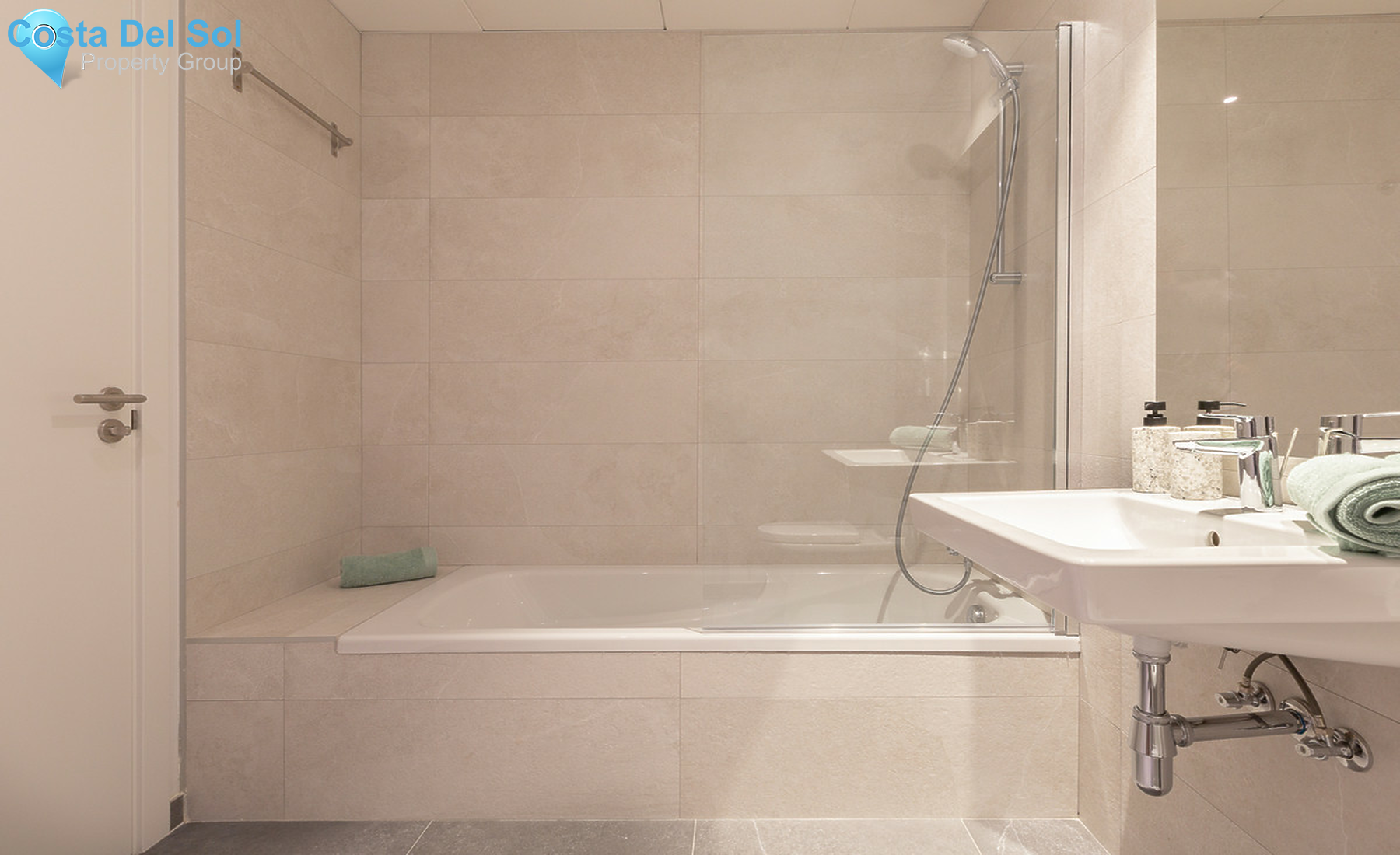 Middle Floor Apartment in Estepona-1237110