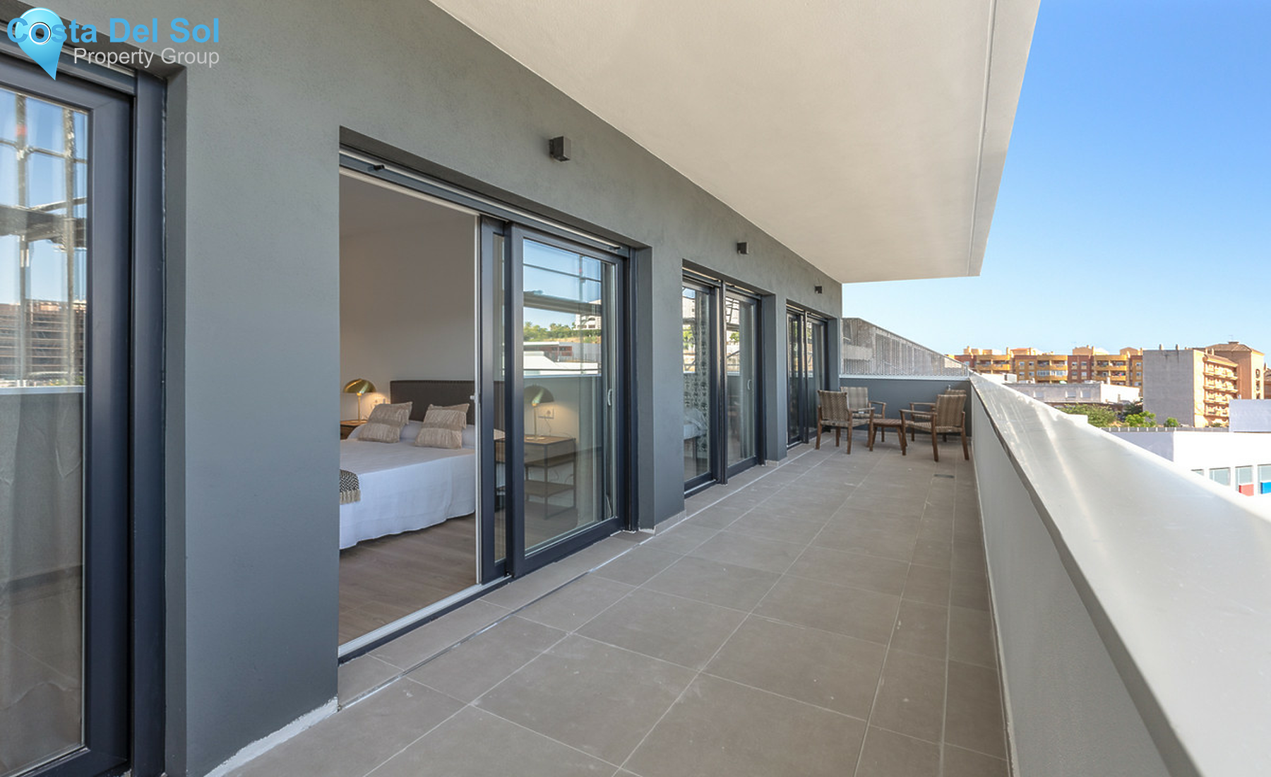 Middle Floor Apartment in Estepona-1237096