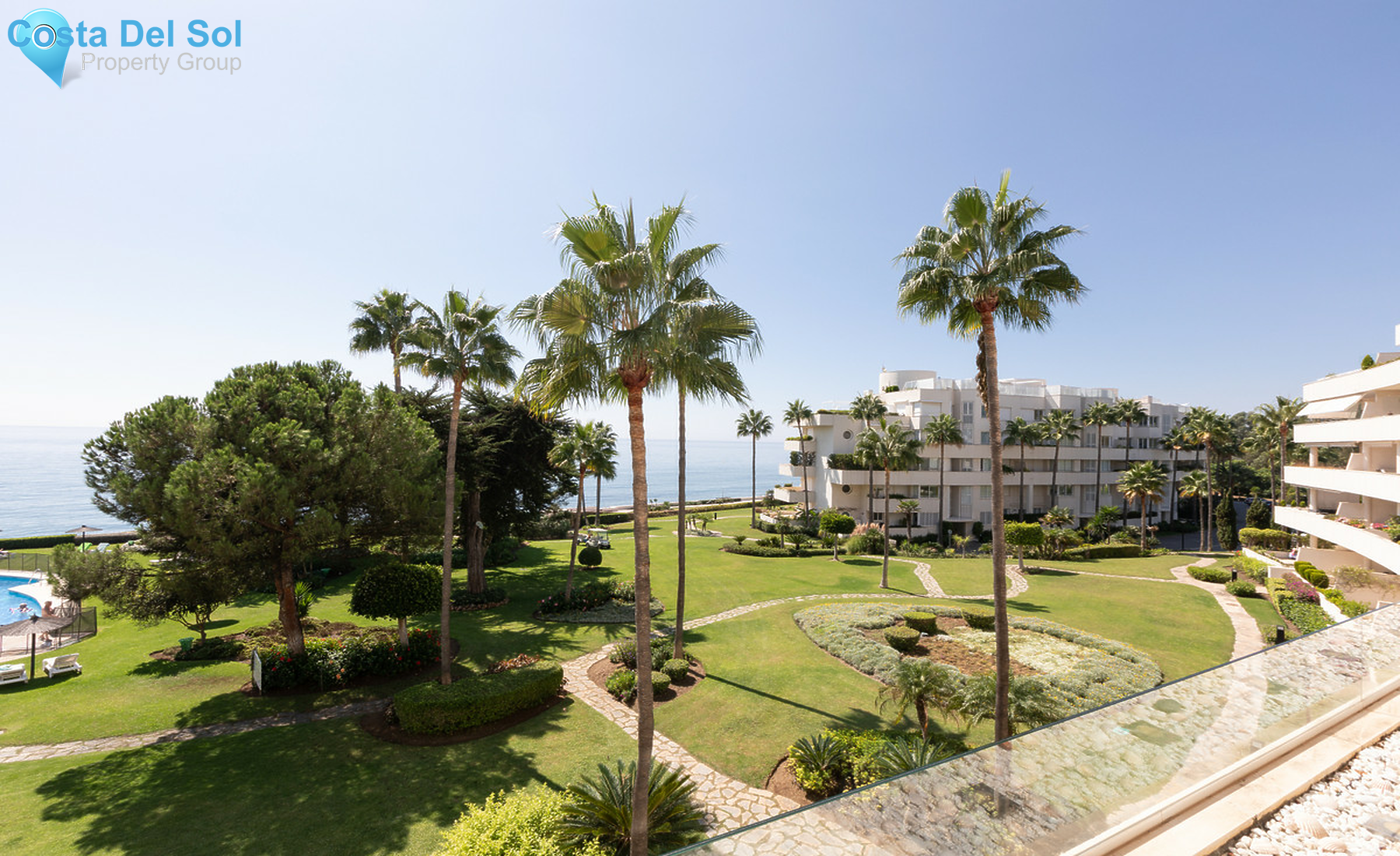 Middle Floor Apartment in Estepona