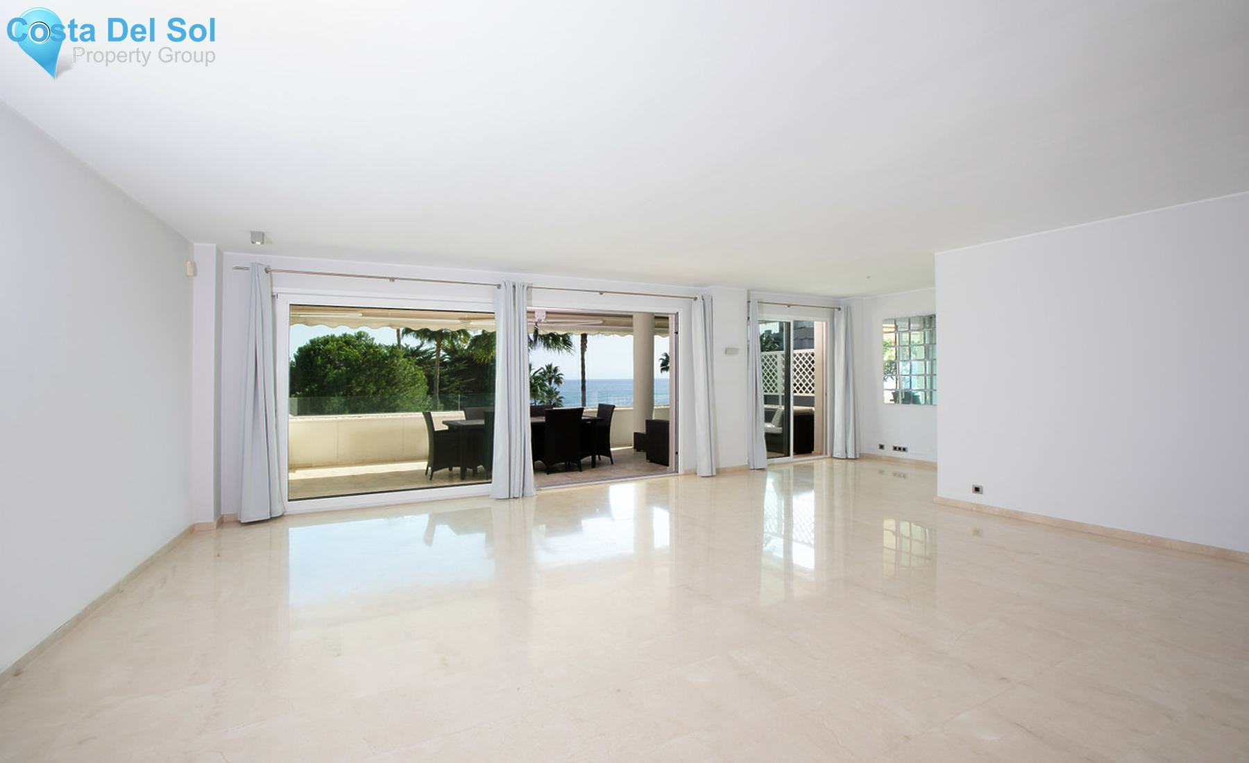 Middle Floor Apartment in Estepona-1239041