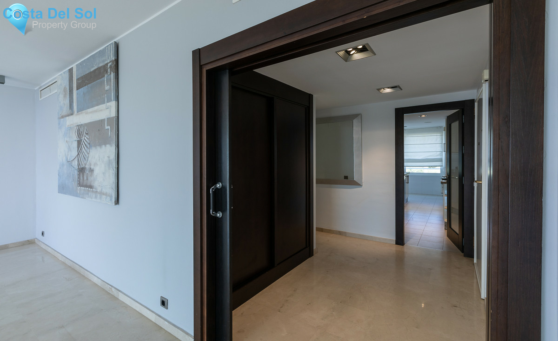 Middle Floor Apartment in Estepona-1239042