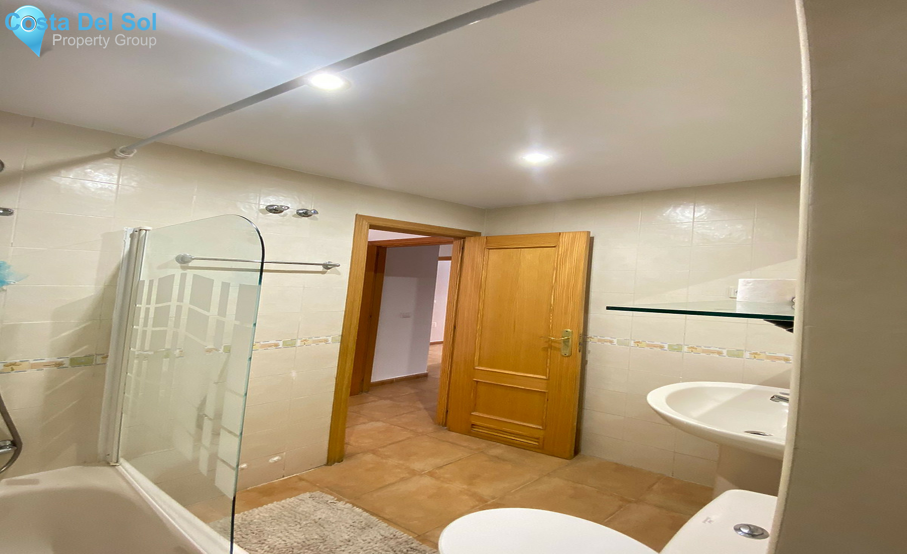 Middle Floor Apartment in Estepona-1241008
