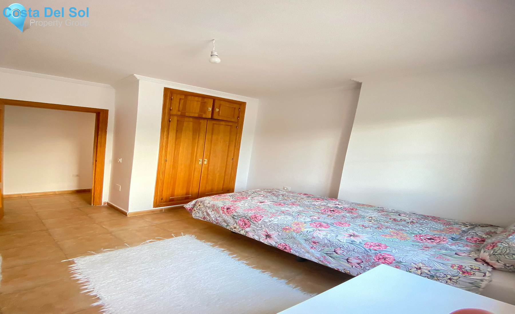 Middle Floor Apartment in Estepona-1241009