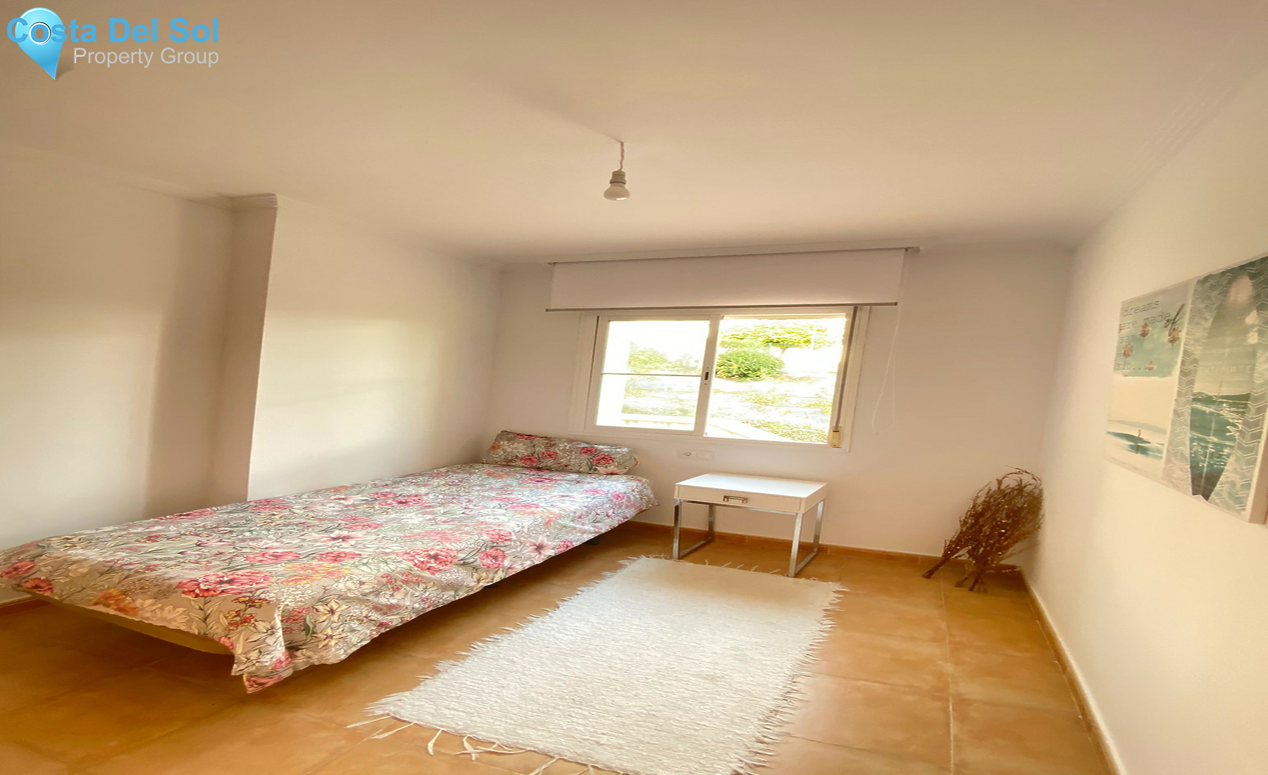 Middle Floor Apartment in Estepona-1241011