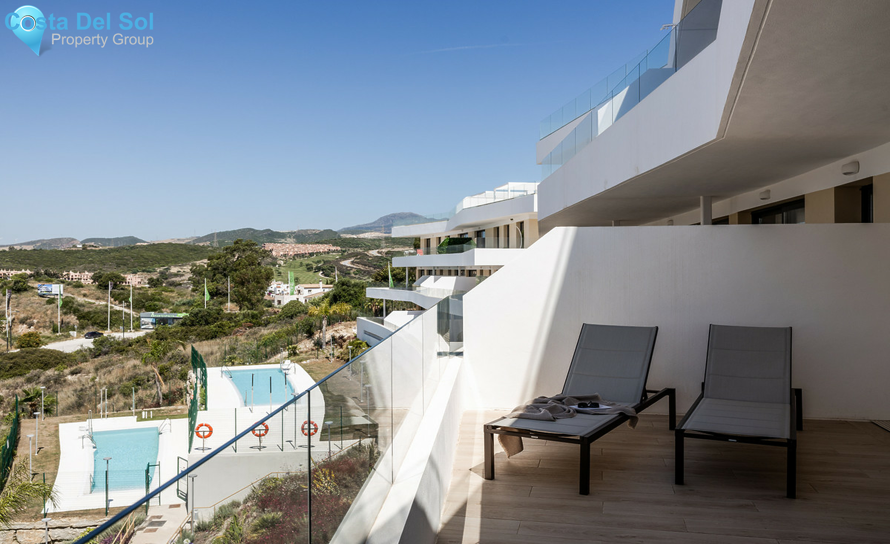 Middle Floor Apartment in Estepona