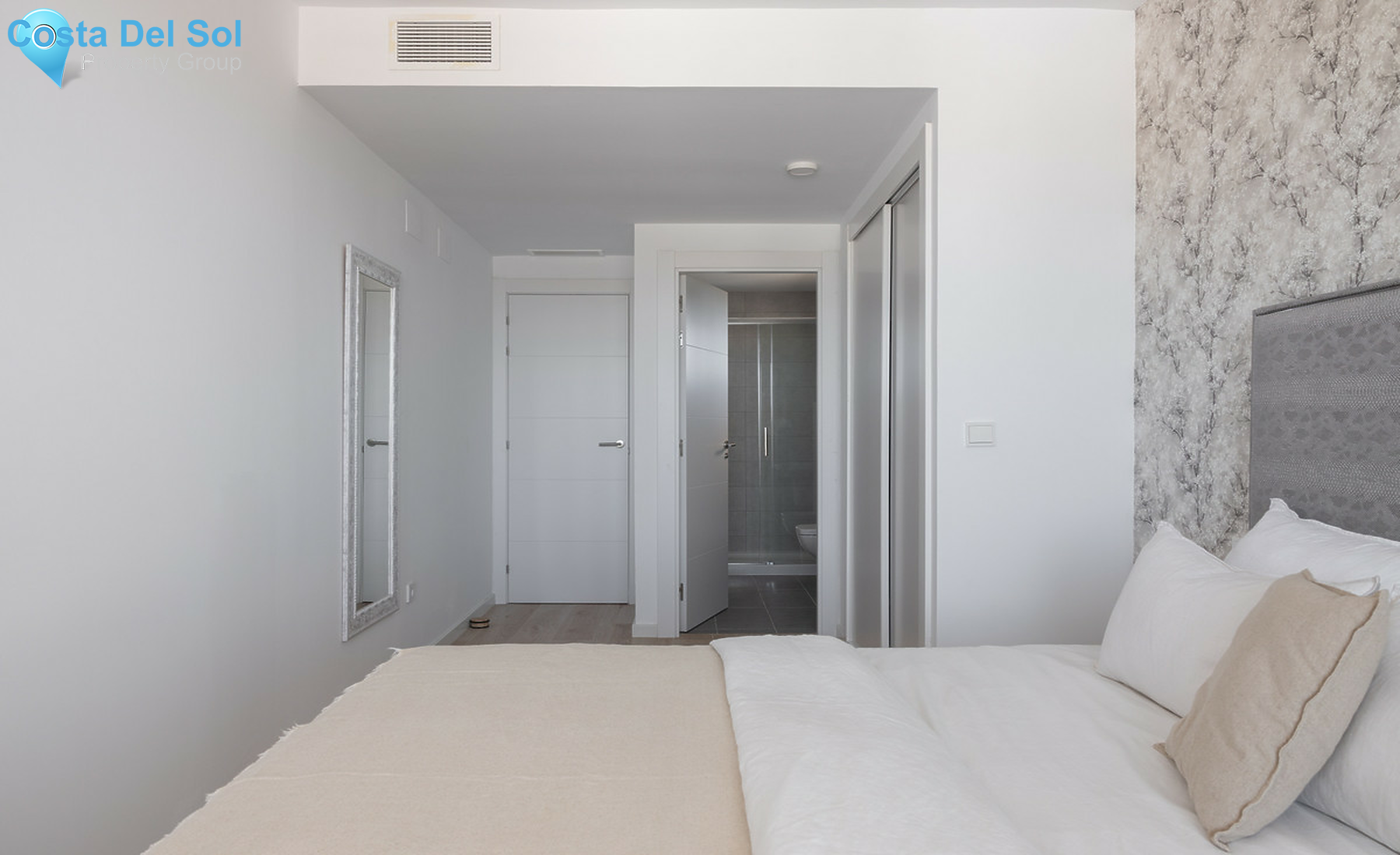 Middle Floor Apartment in Estepona-1241126