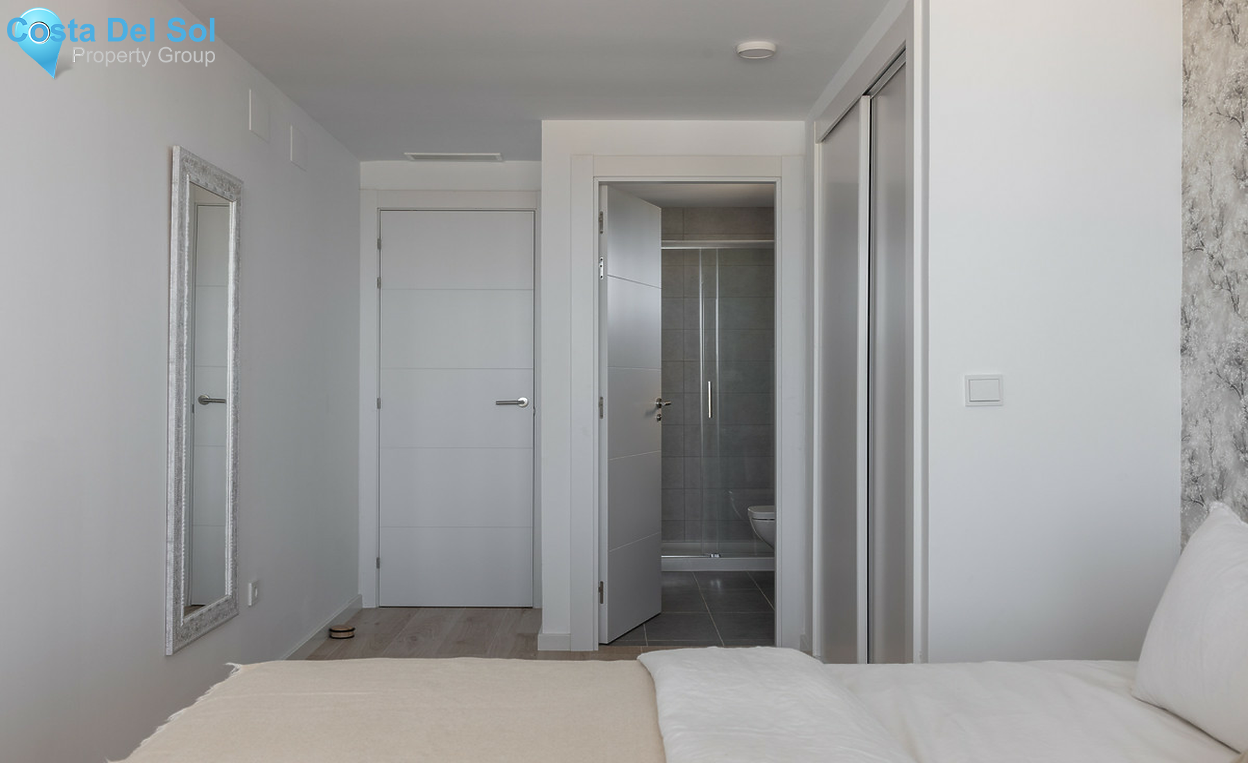 Middle Floor Apartment in Estepona-1241127