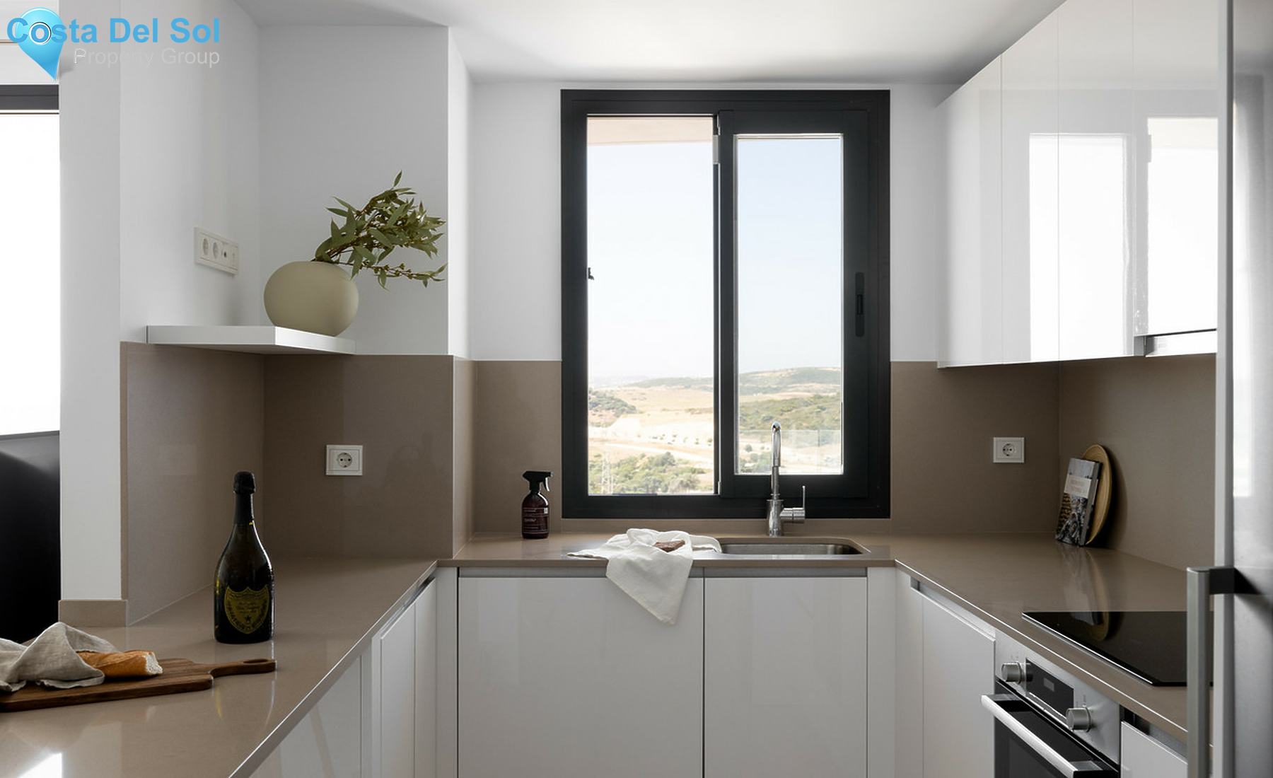 Middle Floor Apartment in Estepona-1241117