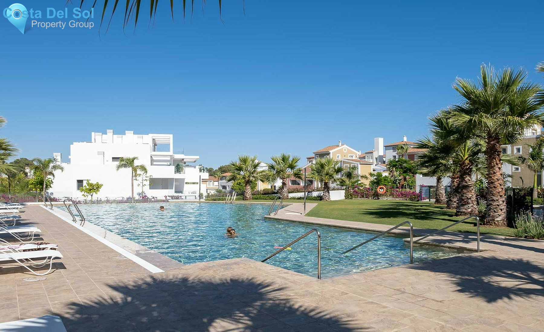 Middle Floor Apartment in Estepona