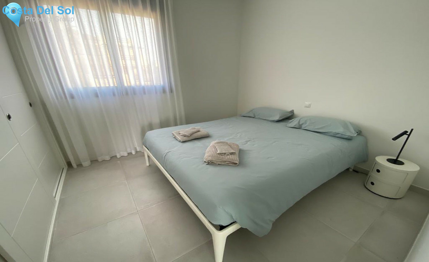 Middle Floor Apartment in Estepona-1255462