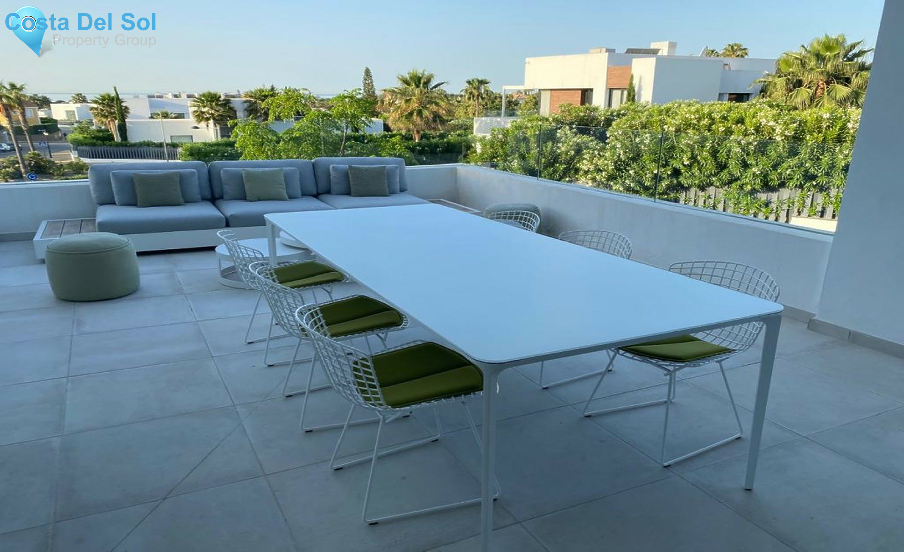Middle Floor Apartment in Estepona-1255465