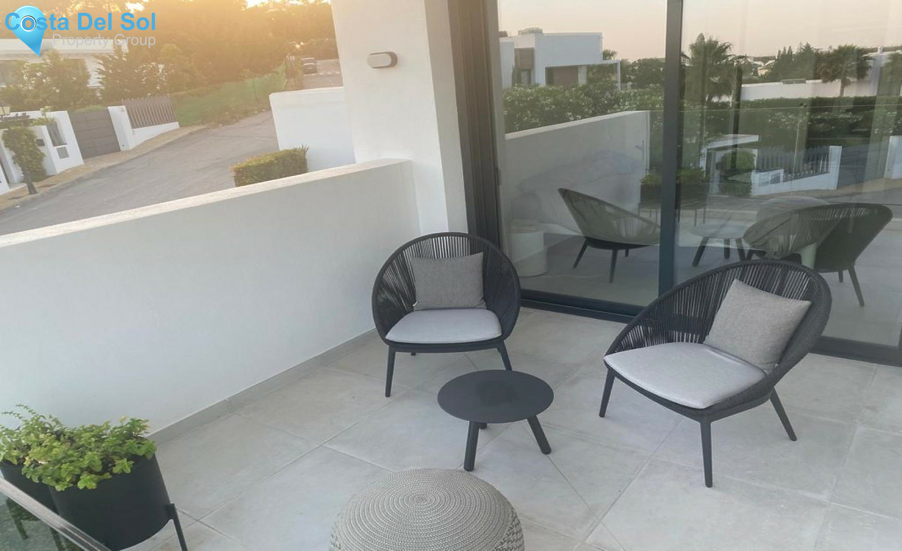 Middle Floor Apartment in Estepona-1255460