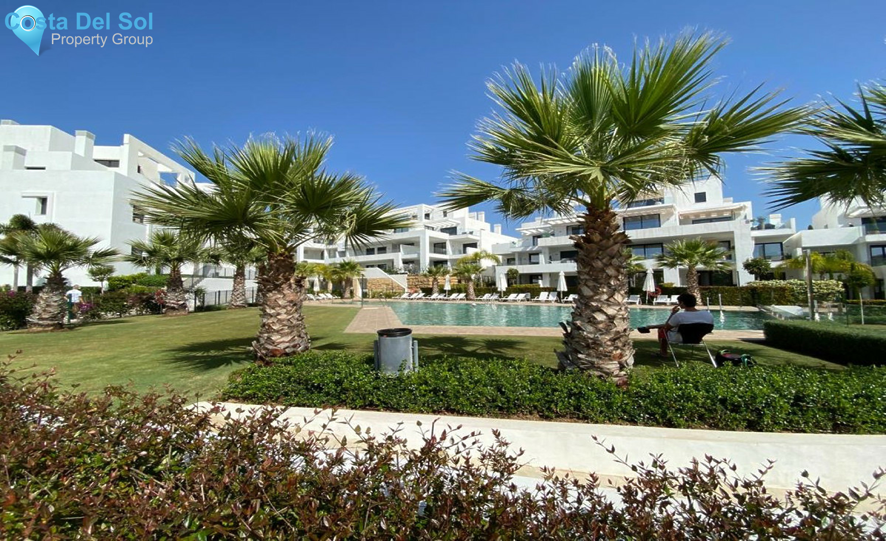 Middle Floor Apartment in Estepona-1255461