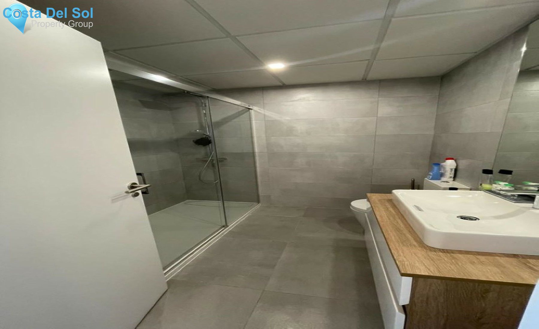 Middle Floor Apartment in Estepona-1255724