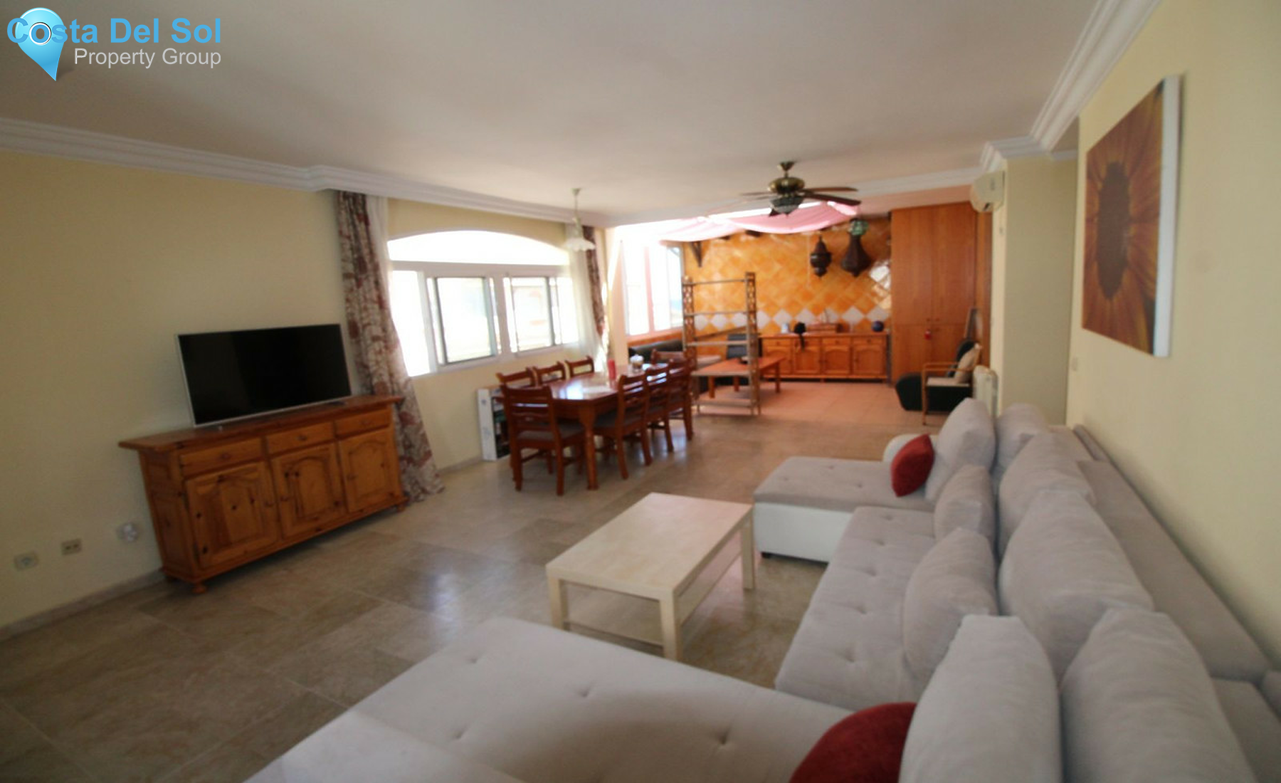 Middle Floor Apartment in Estepona-1256364