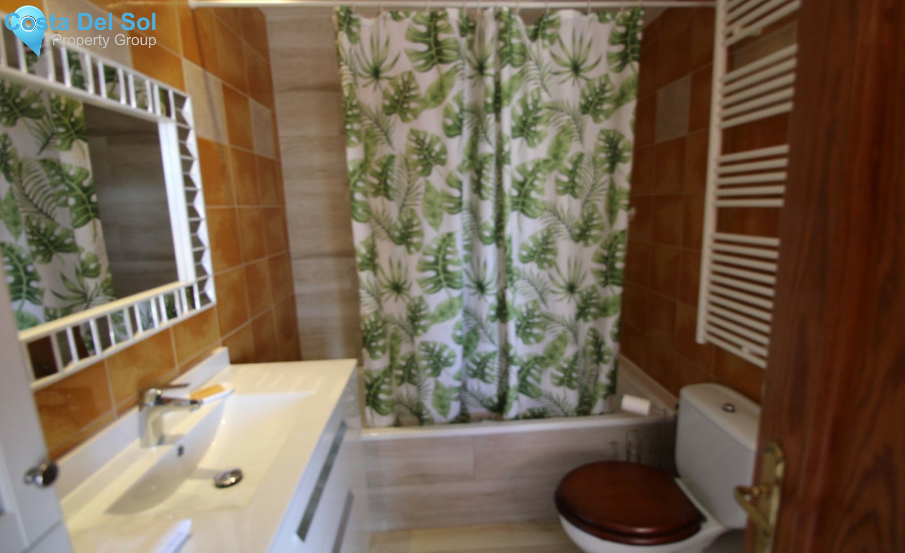 Middle Floor Apartment in Estepona-1256367