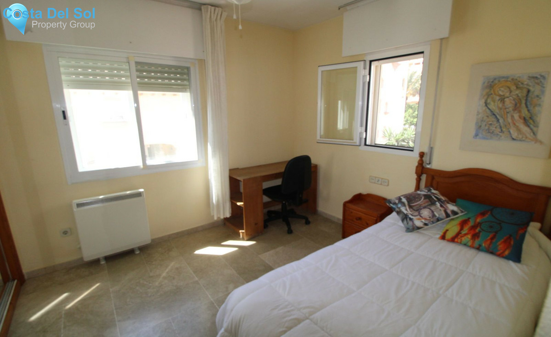 Middle Floor Apartment in Estepona-1256370