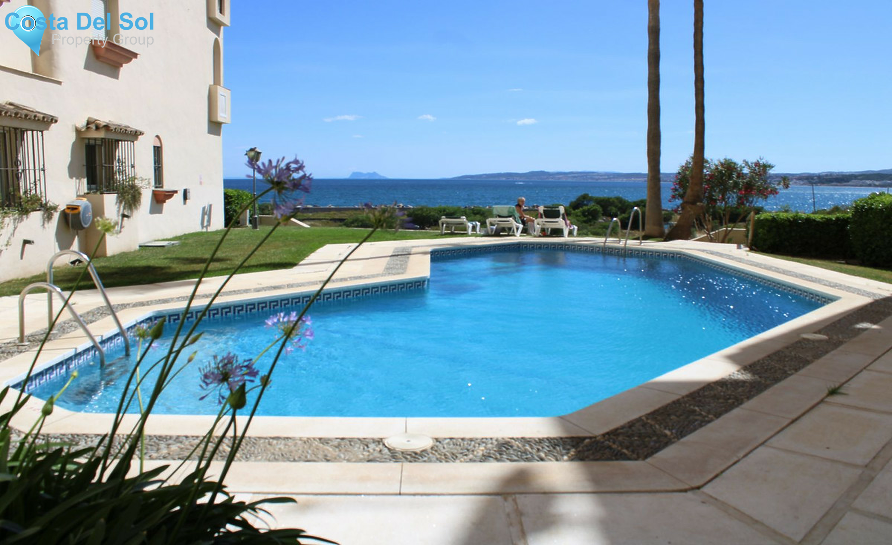 Middle Floor Apartment in Estepona-1256361