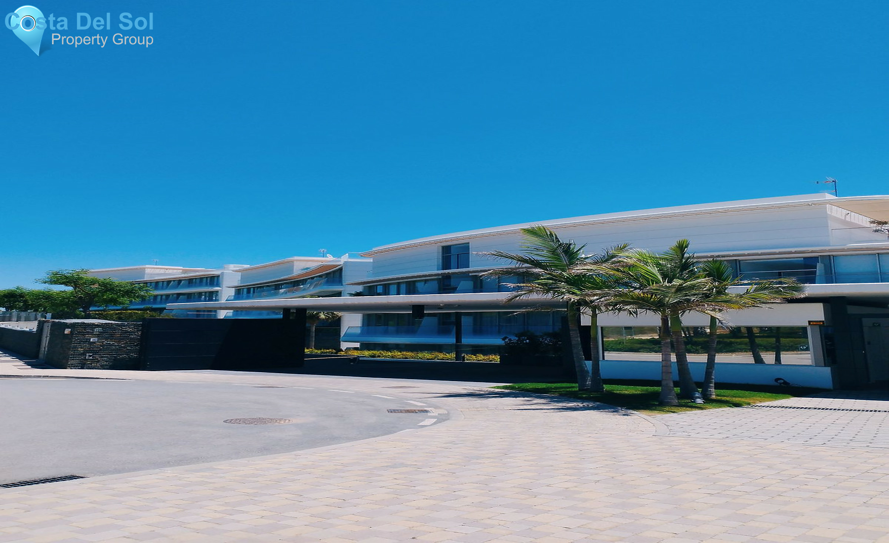 Middle Floor Apartment in Estepona-1257396