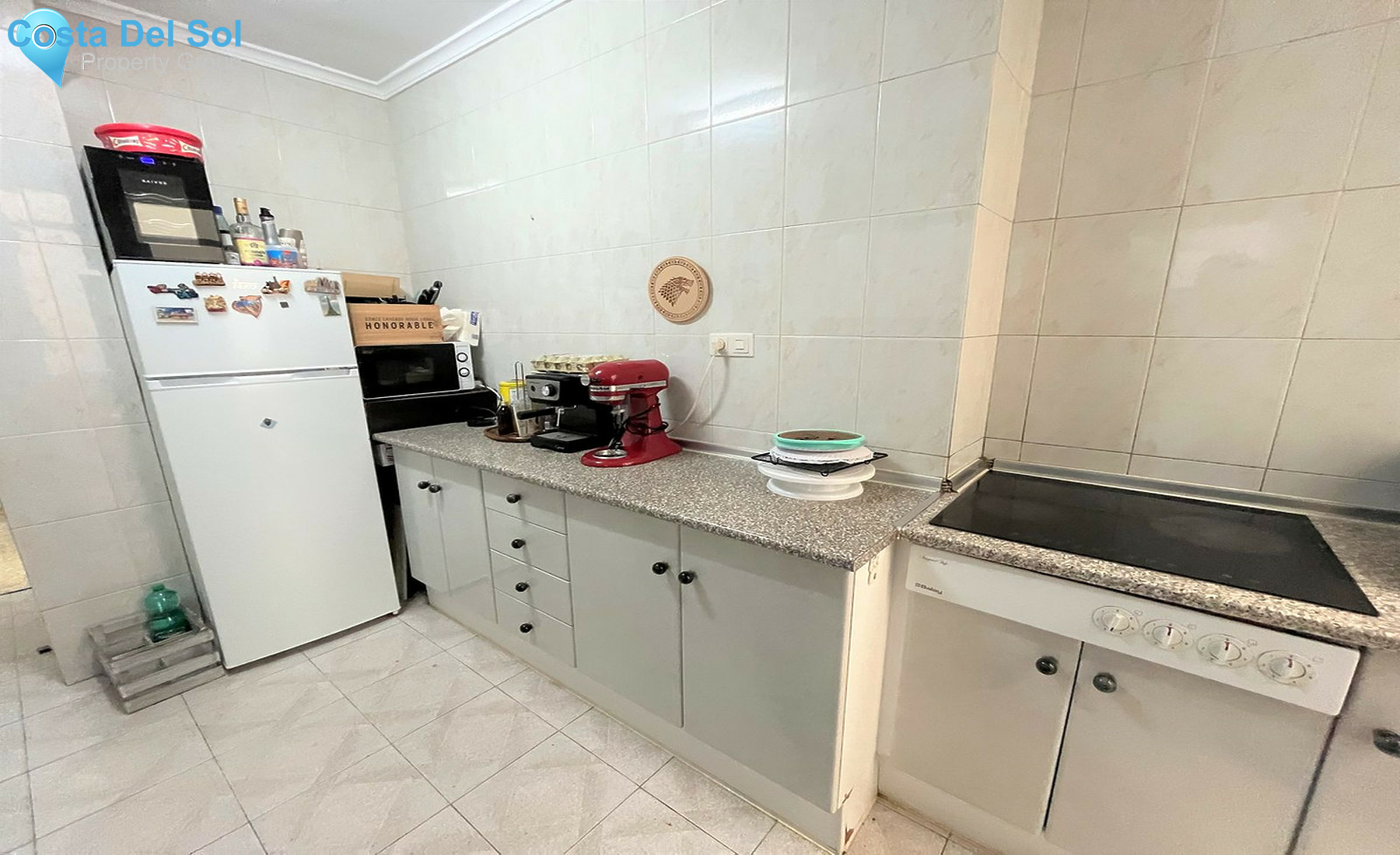 Middle Floor Apartment in Estepona-1260626