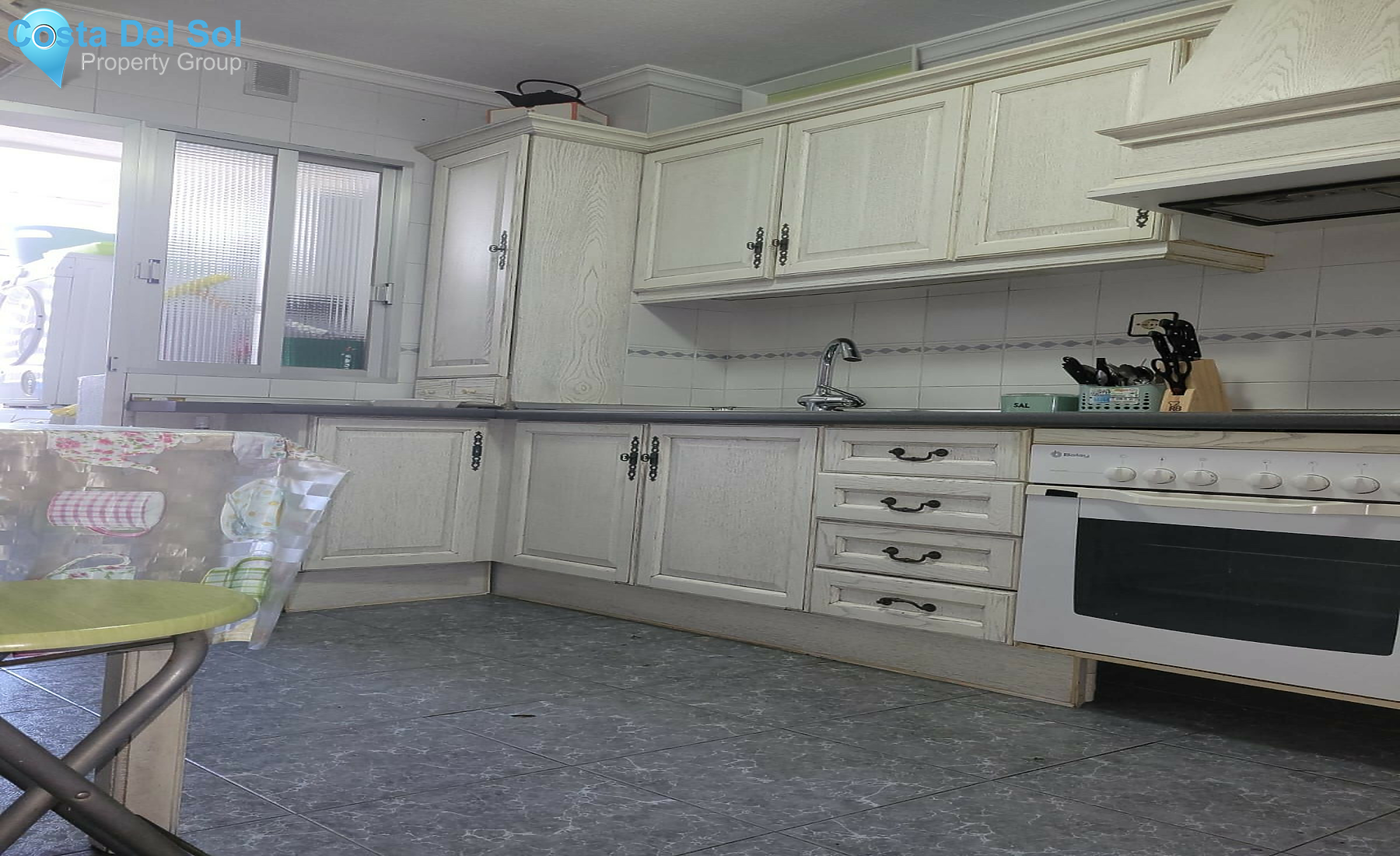 Middle Floor Apartment in Estepona-1262203