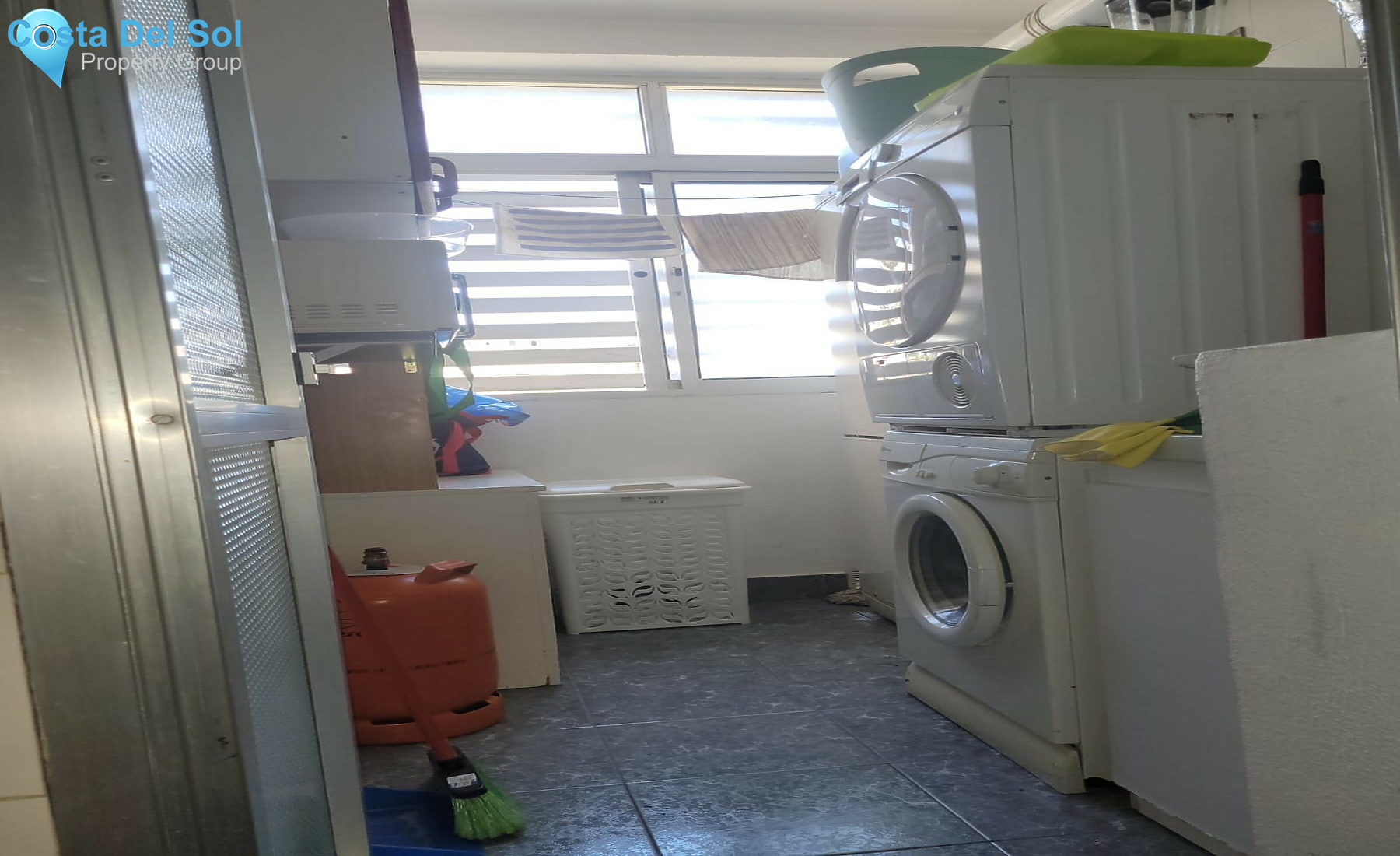 Middle Floor Apartment in Estepona-1262206