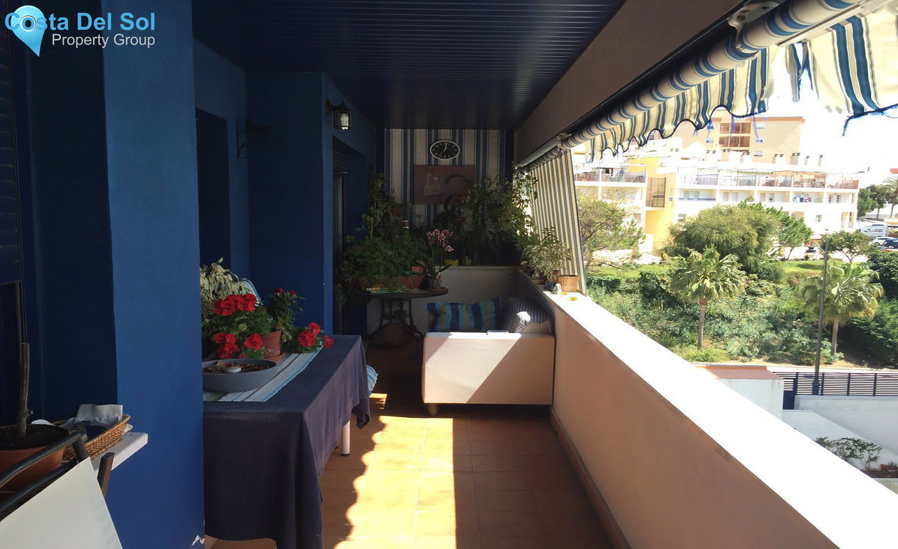 Middle Floor Apartment in Estepona-1270383