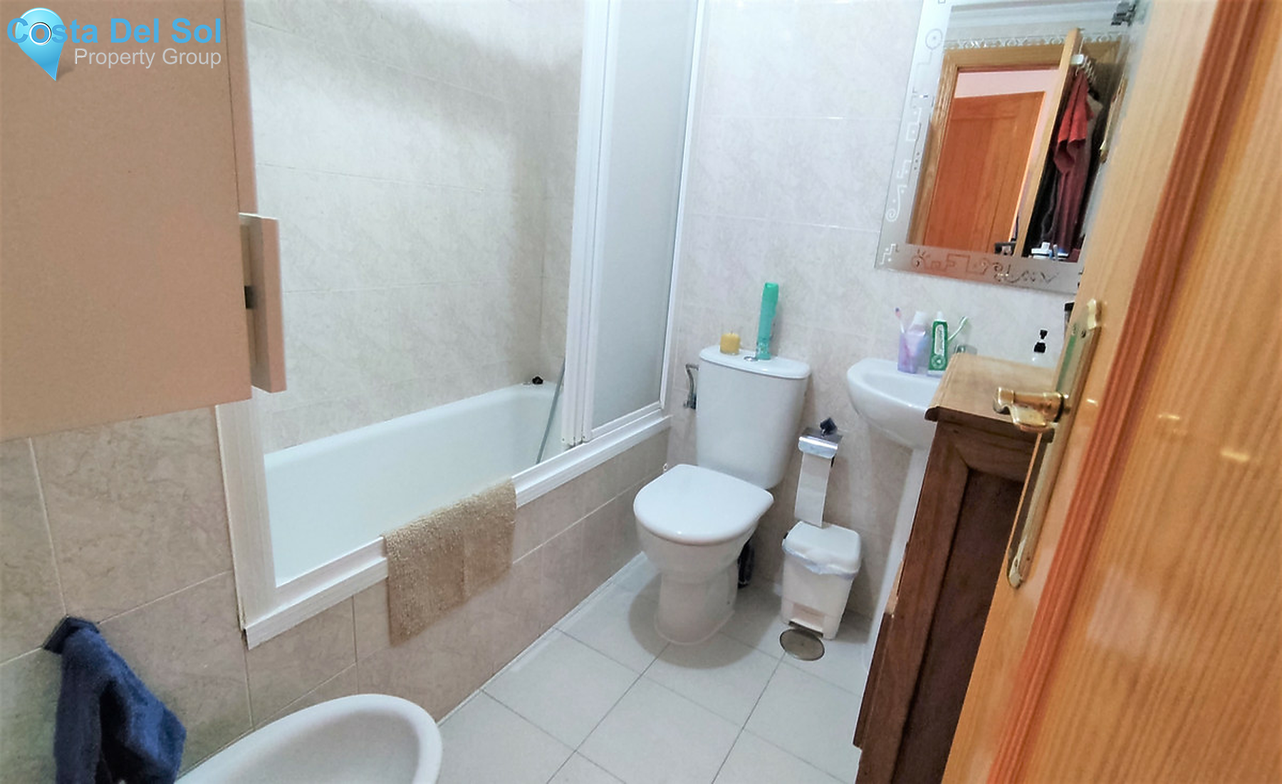 Middle Floor Apartment in Estepona-1305128
