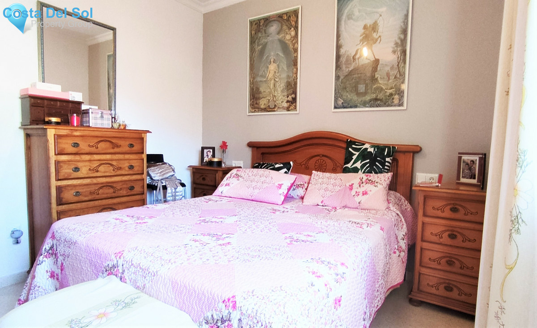 Middle Floor Apartment in Estepona-1305127