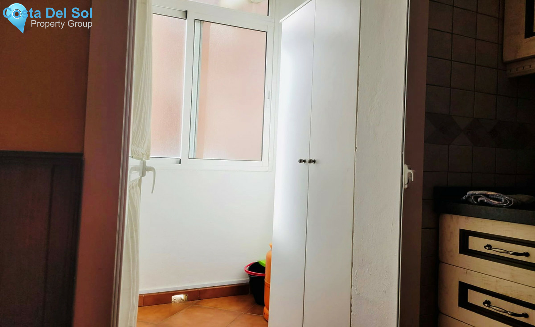 Middle Floor Apartment in Estepona-1308425
