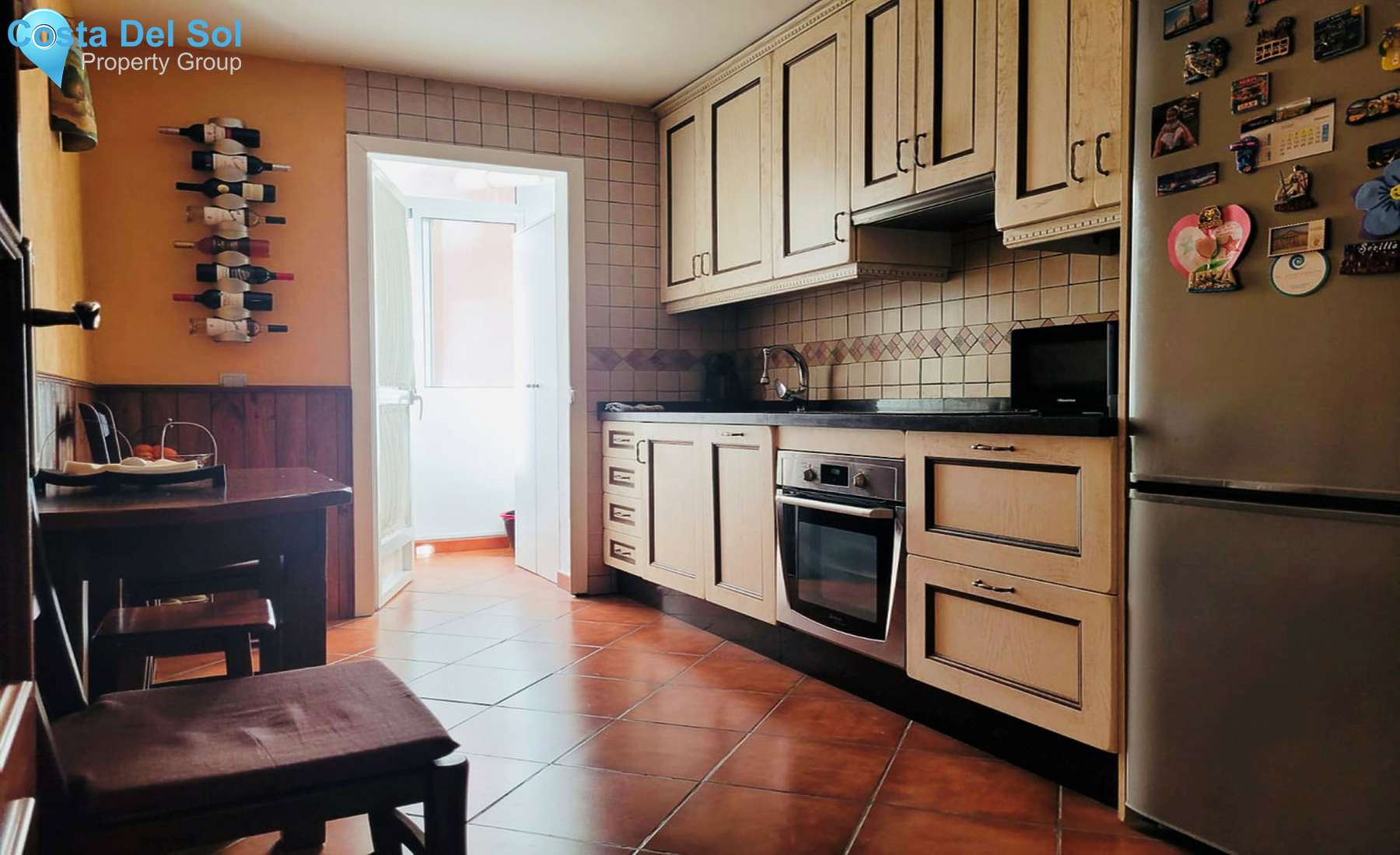 Middle Floor Apartment in Estepona-1308429