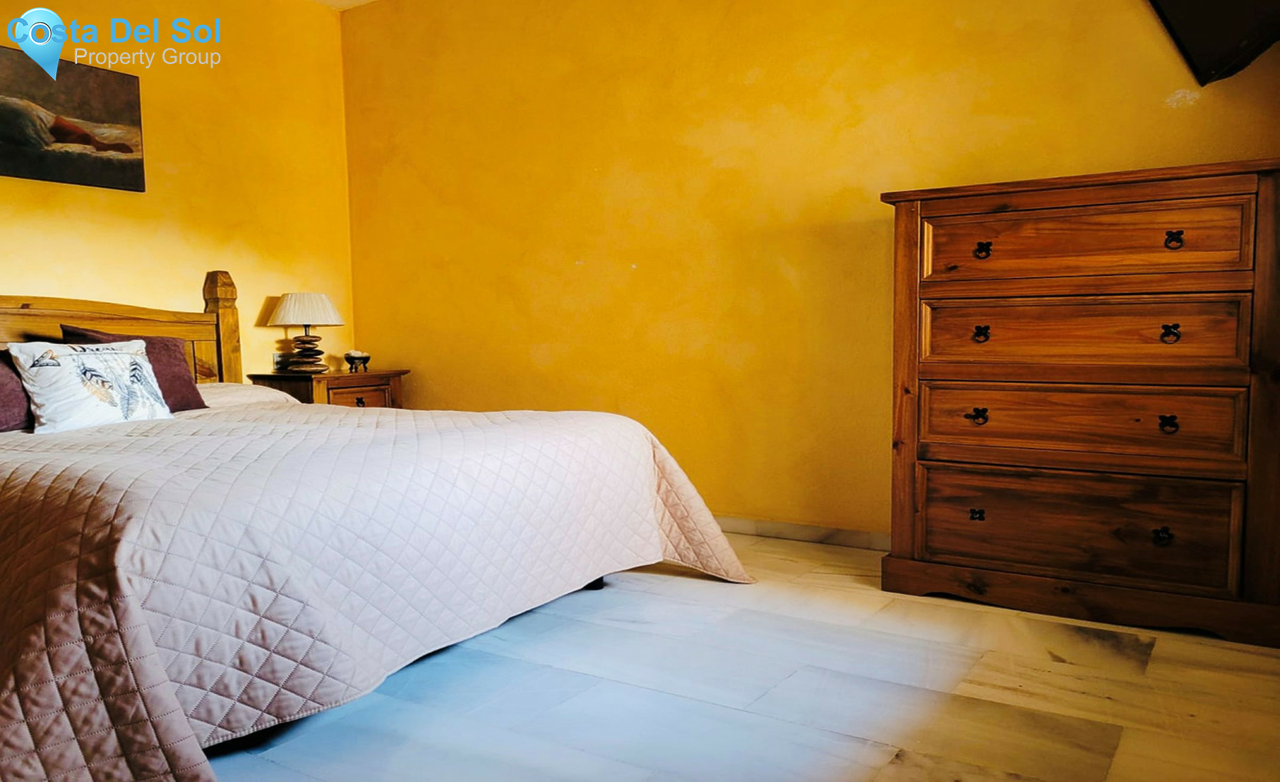 Middle Floor Apartment in Estepona-1308431