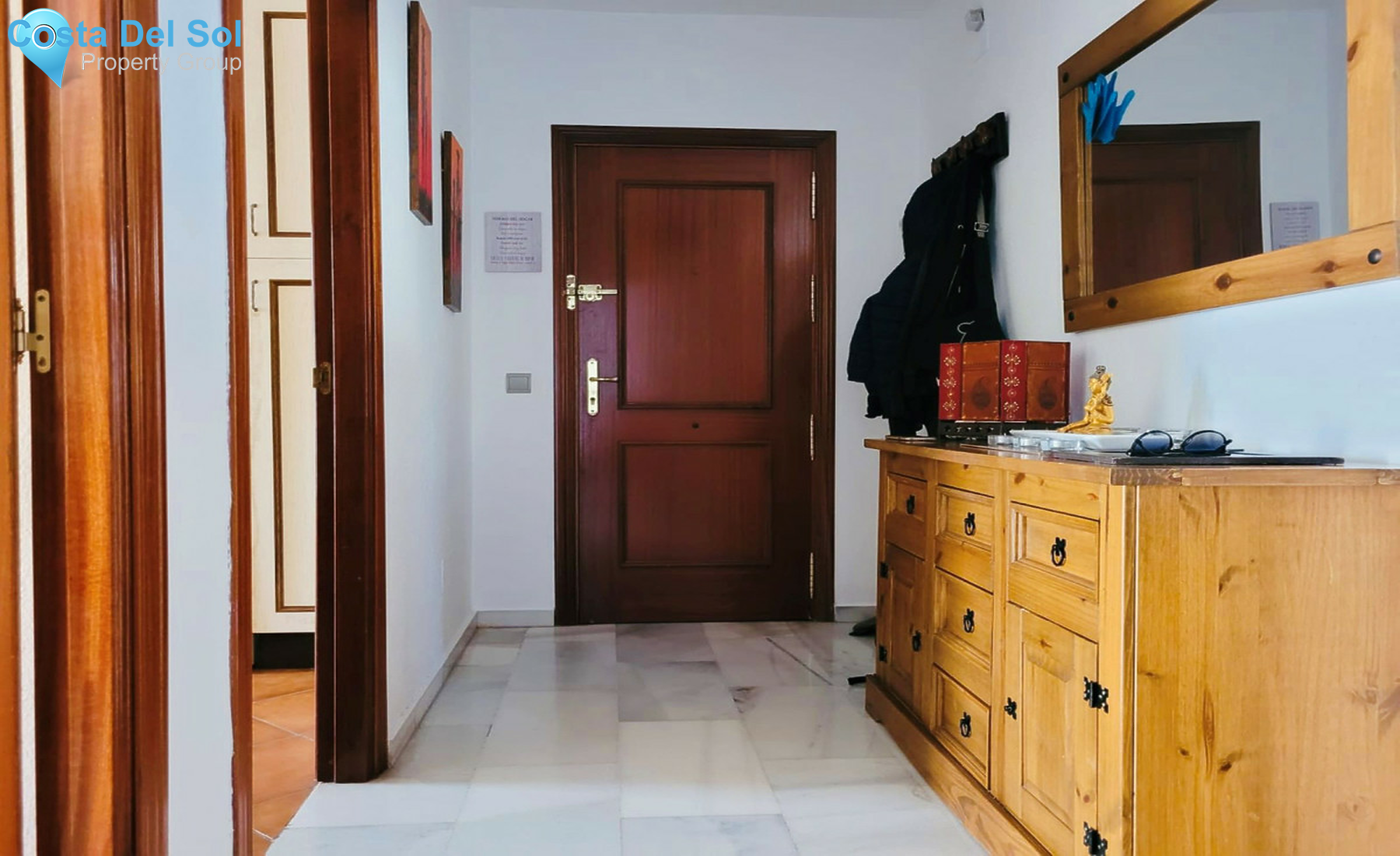 Middle Floor Apartment in Estepona-1308419