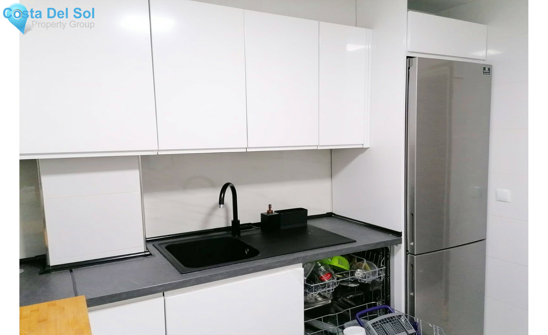 Middle Floor Apartment in Estepona-1326772