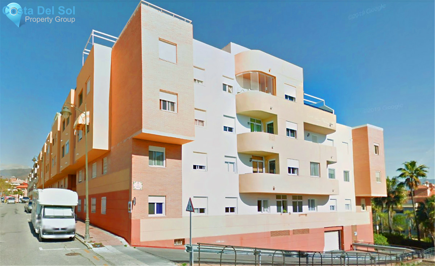 Middle Floor Apartment in Estepona-1328013