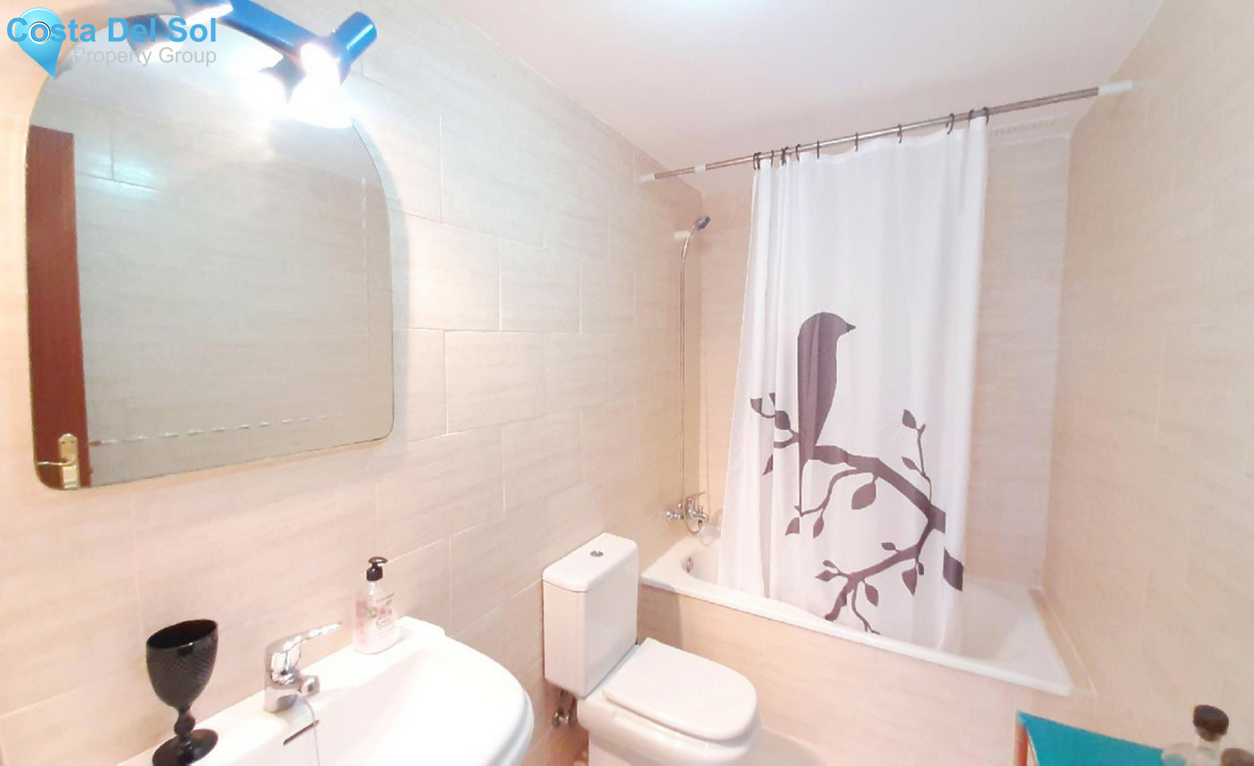 Middle Floor Apartment in Estepona-1328022