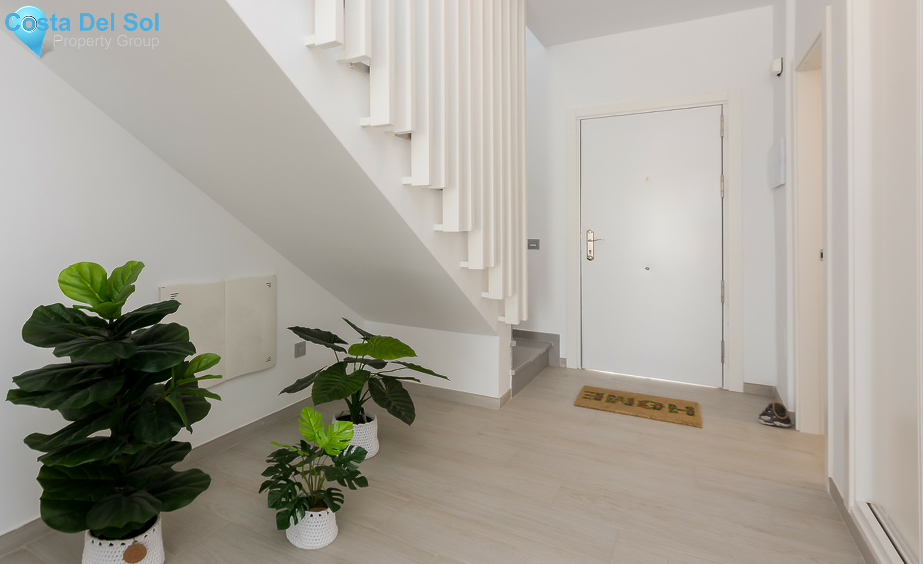 Middle Floor Apartment in Estepona-1328897