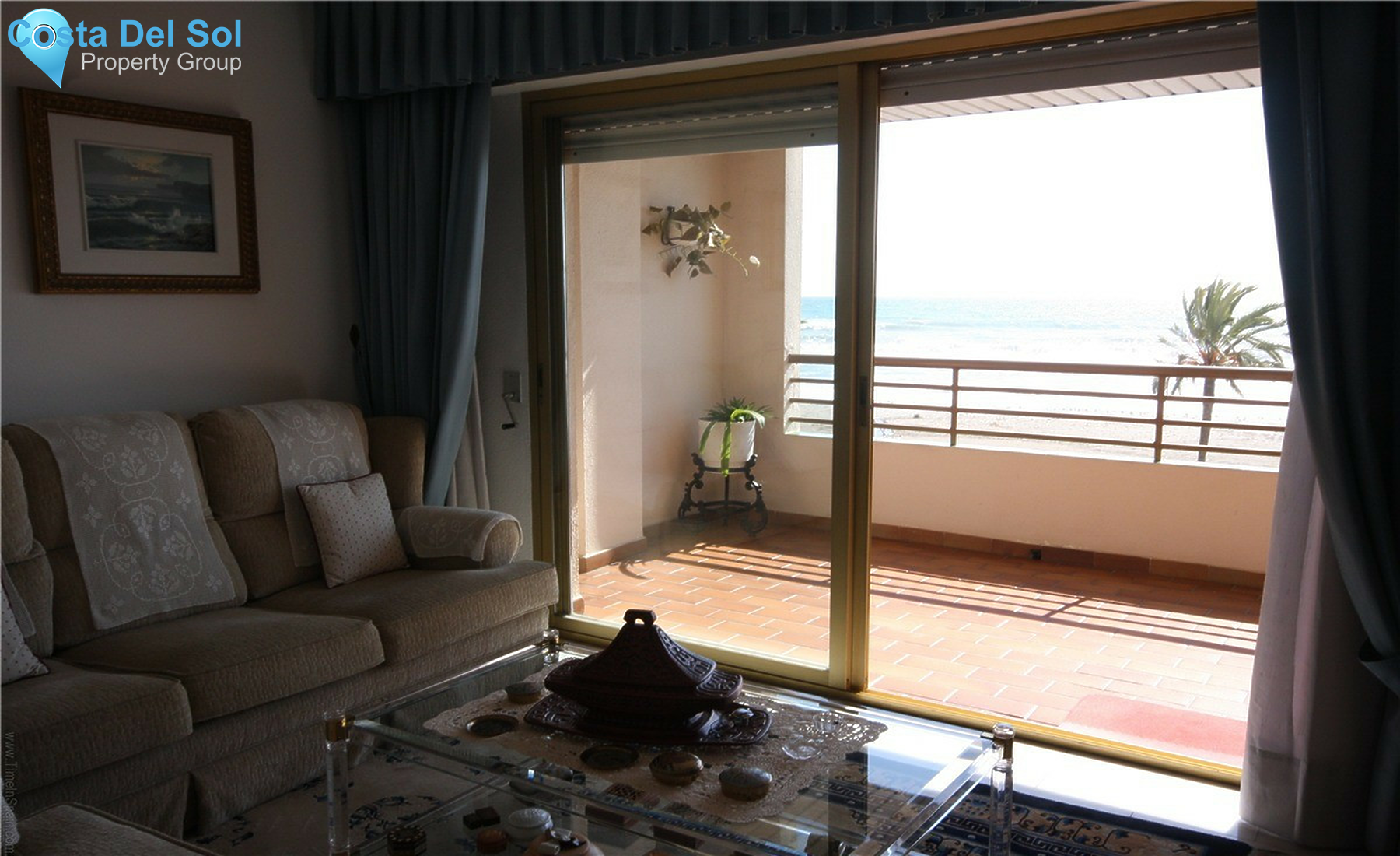 Middle Floor Apartment in Estepona-1329374